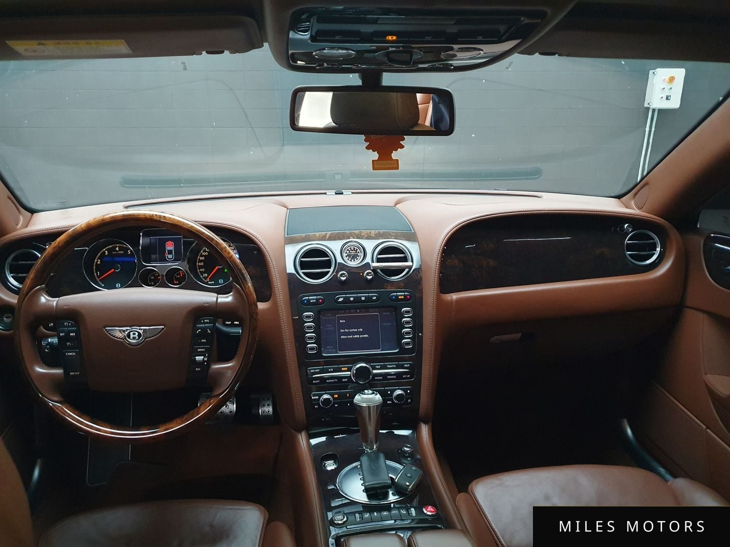 Bentley Flying Spur 2008 — миниатюра 7