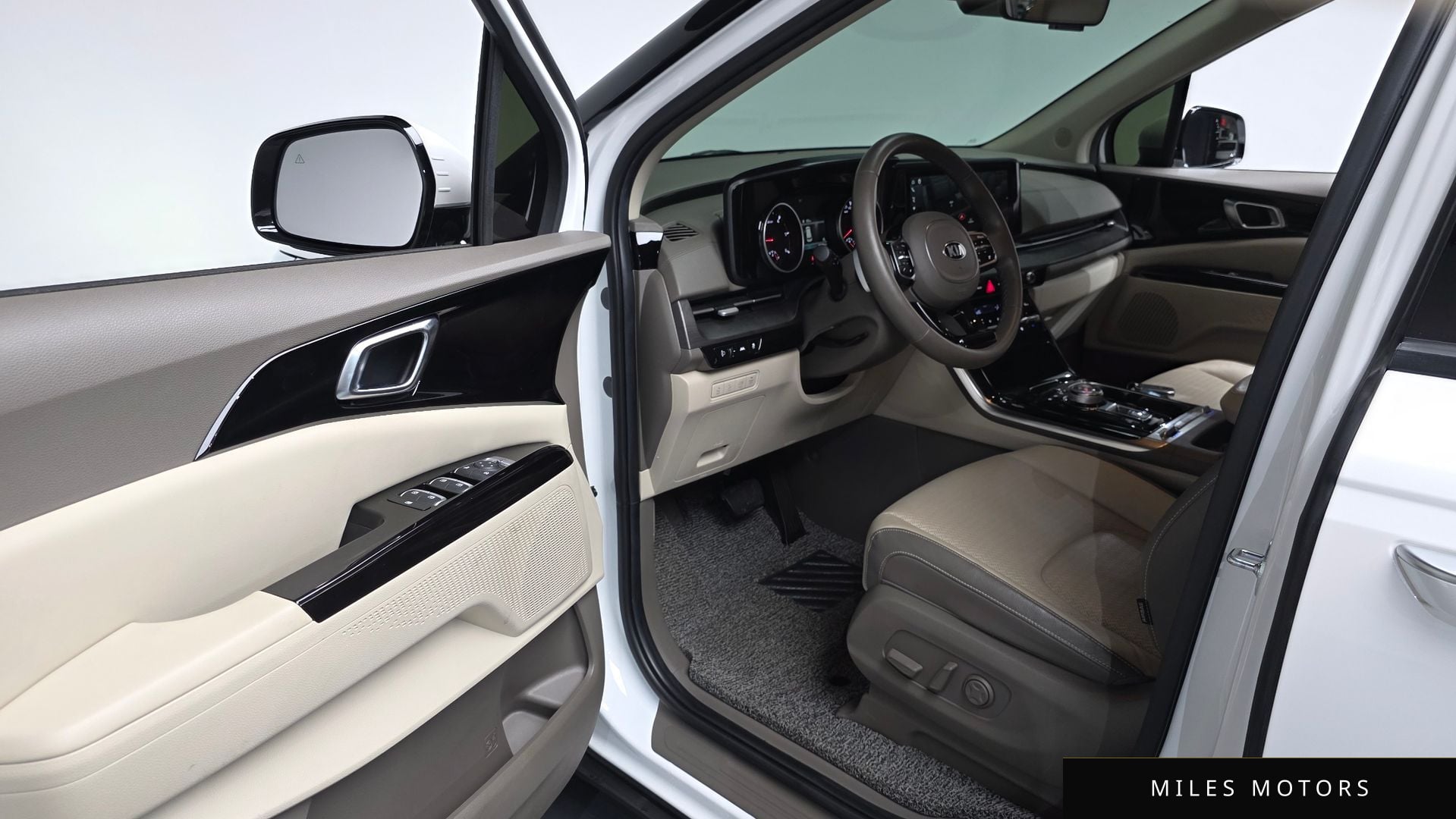 Kia Carnival 2021 — миниатюра 11