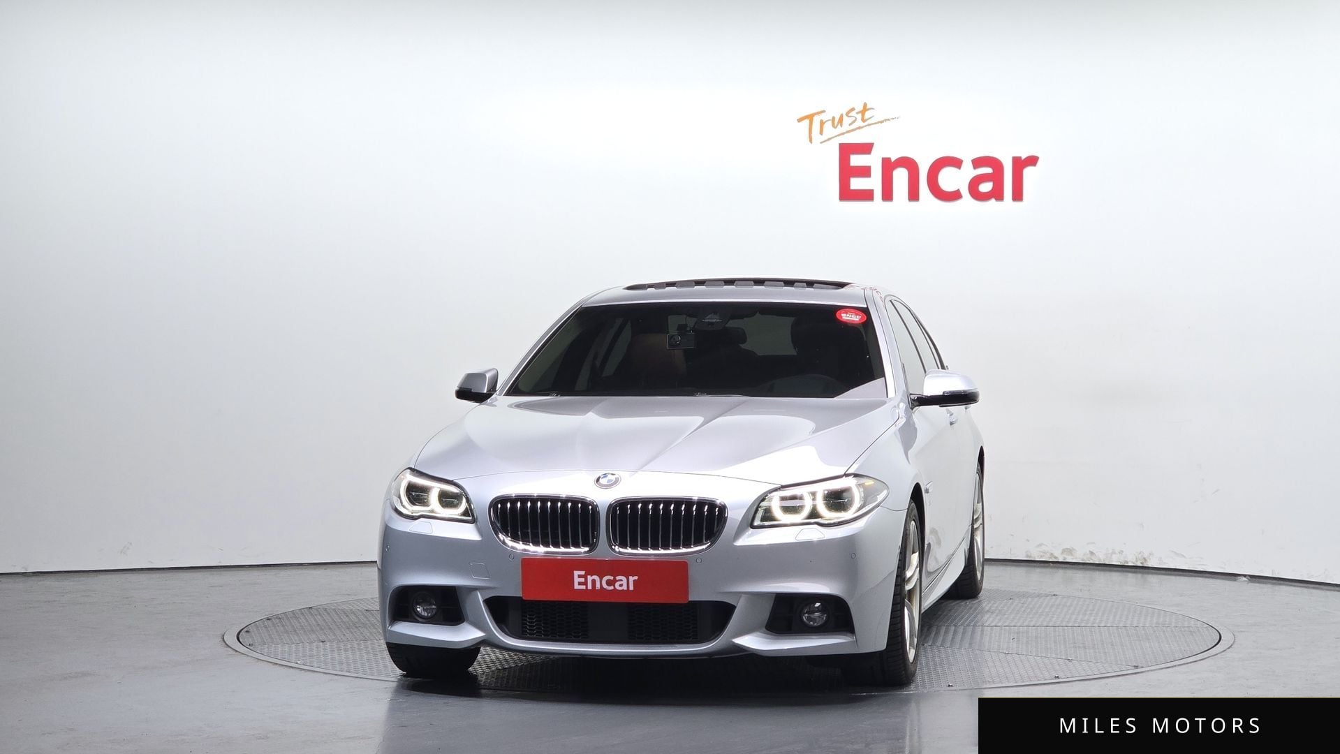 BMW 5 Series (F10) 2016 — миниатюра 3