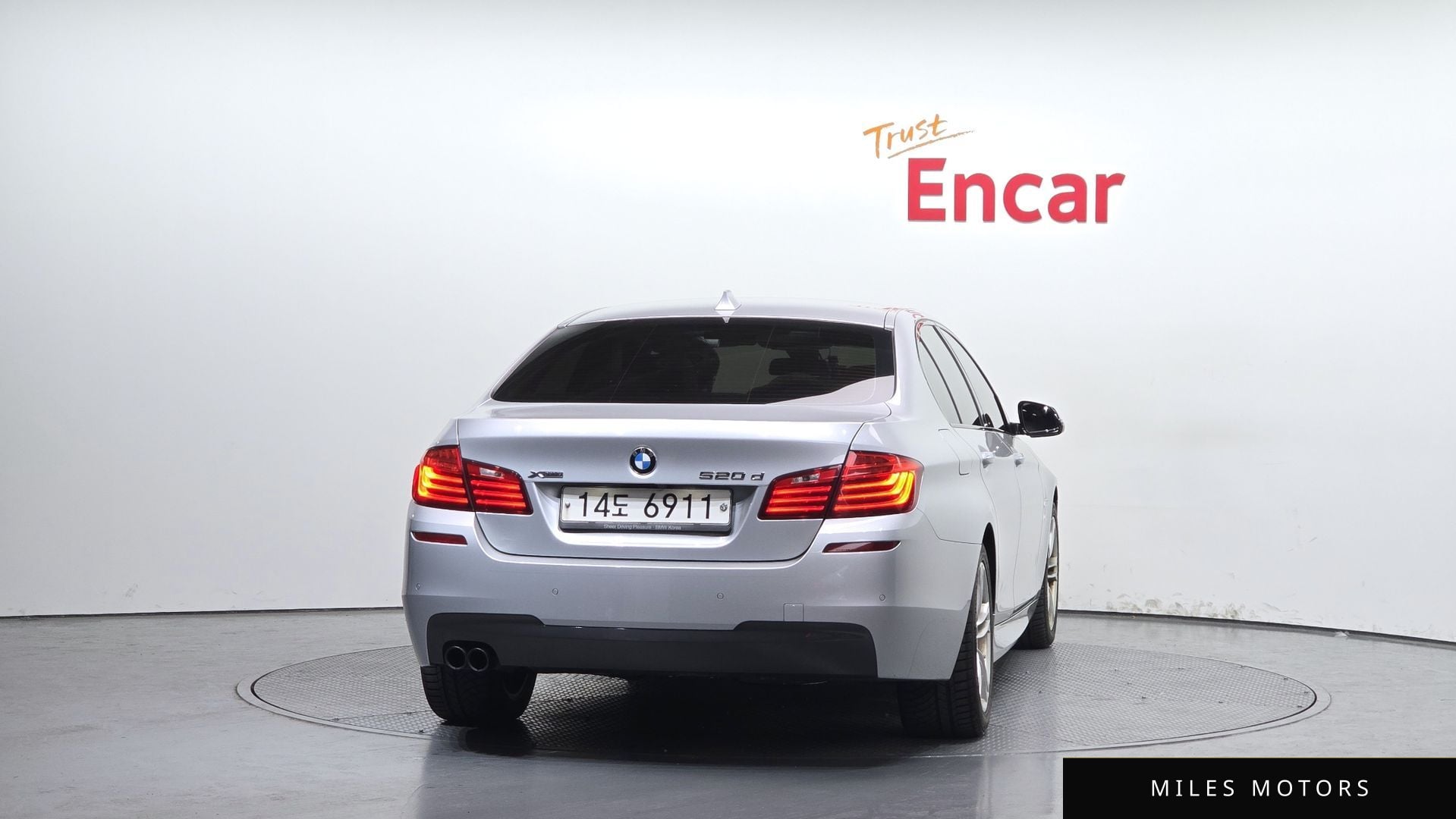 BMW 5 Series (F10) 2016 — миниатюра 4