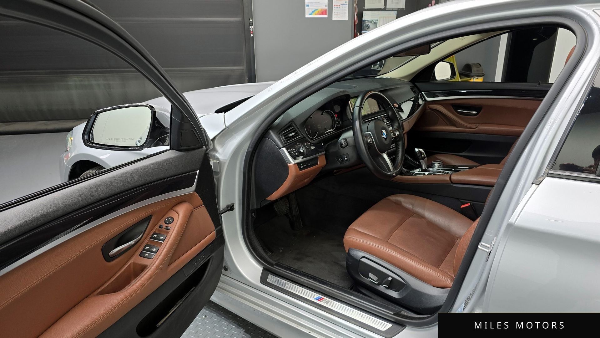 BMW 5 Series (F10) 2016 — миниатюра 10