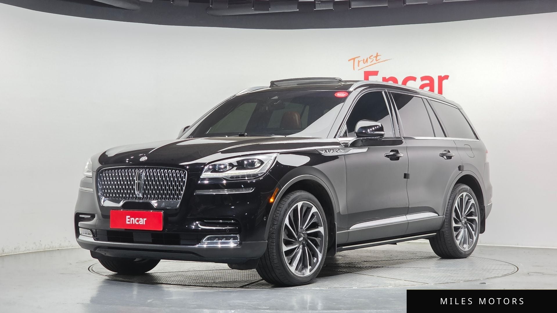 Lincoln Aviator 2022 — фото 1 из 12