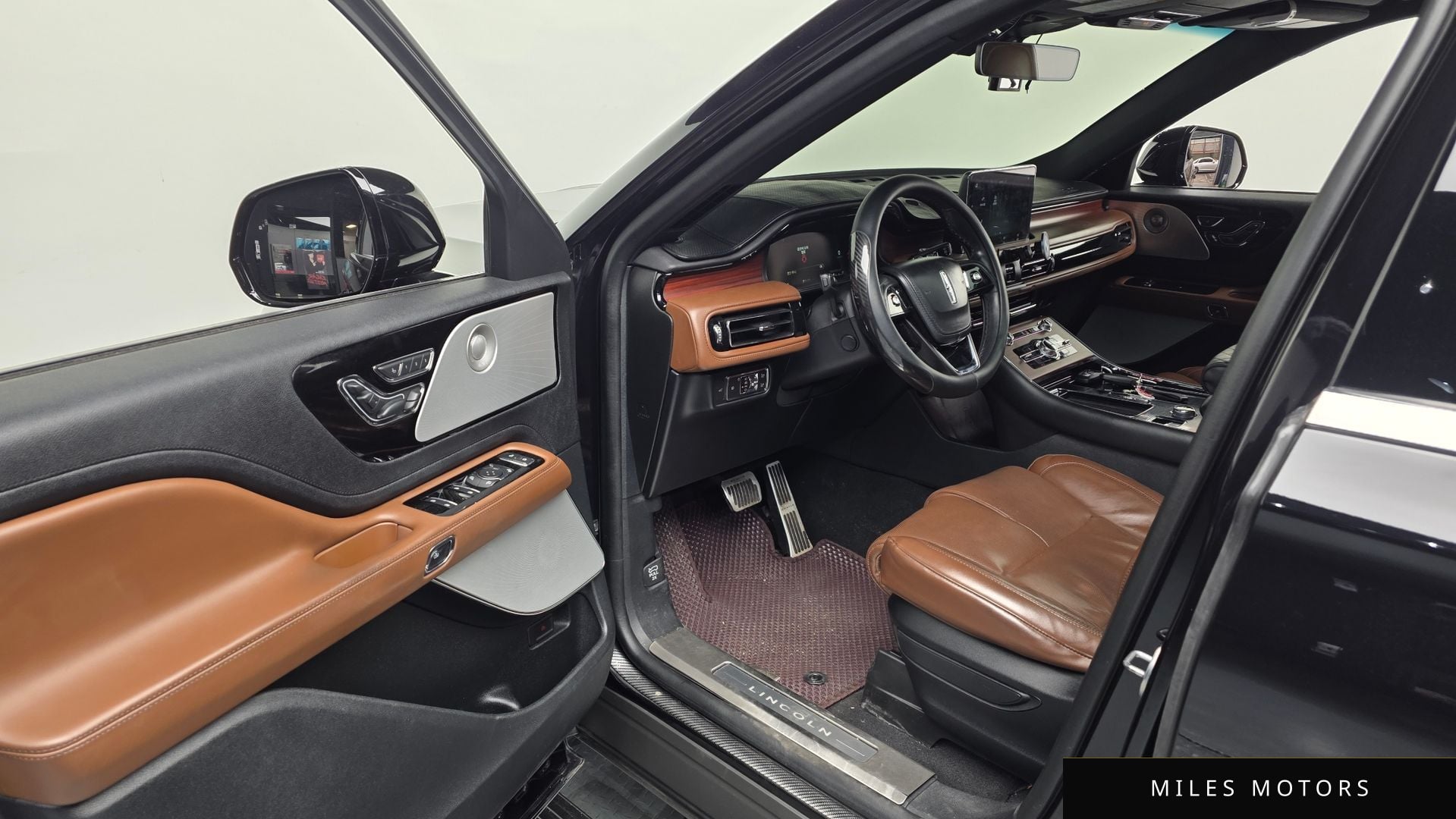 Lincoln Aviator 2022 — миниатюра 10