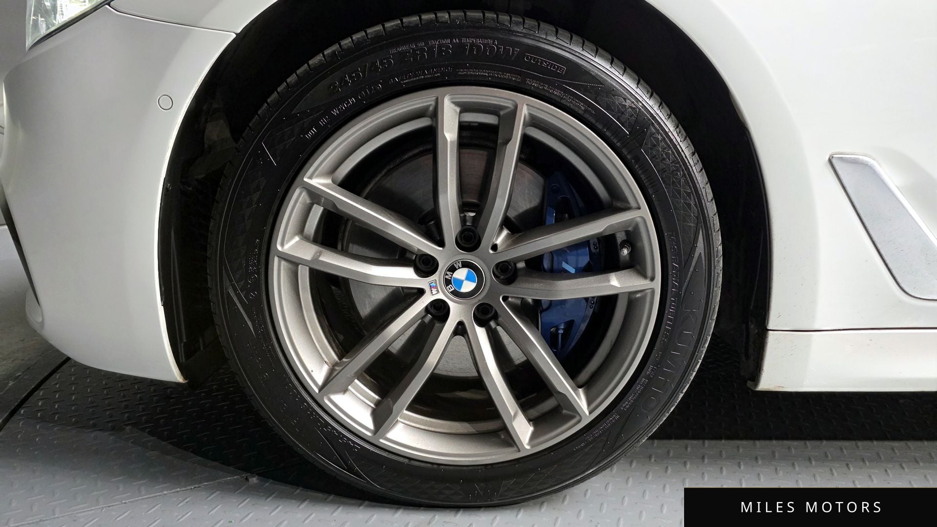 BMW 5시리즈 (G30) 2018 — миниатюра 5