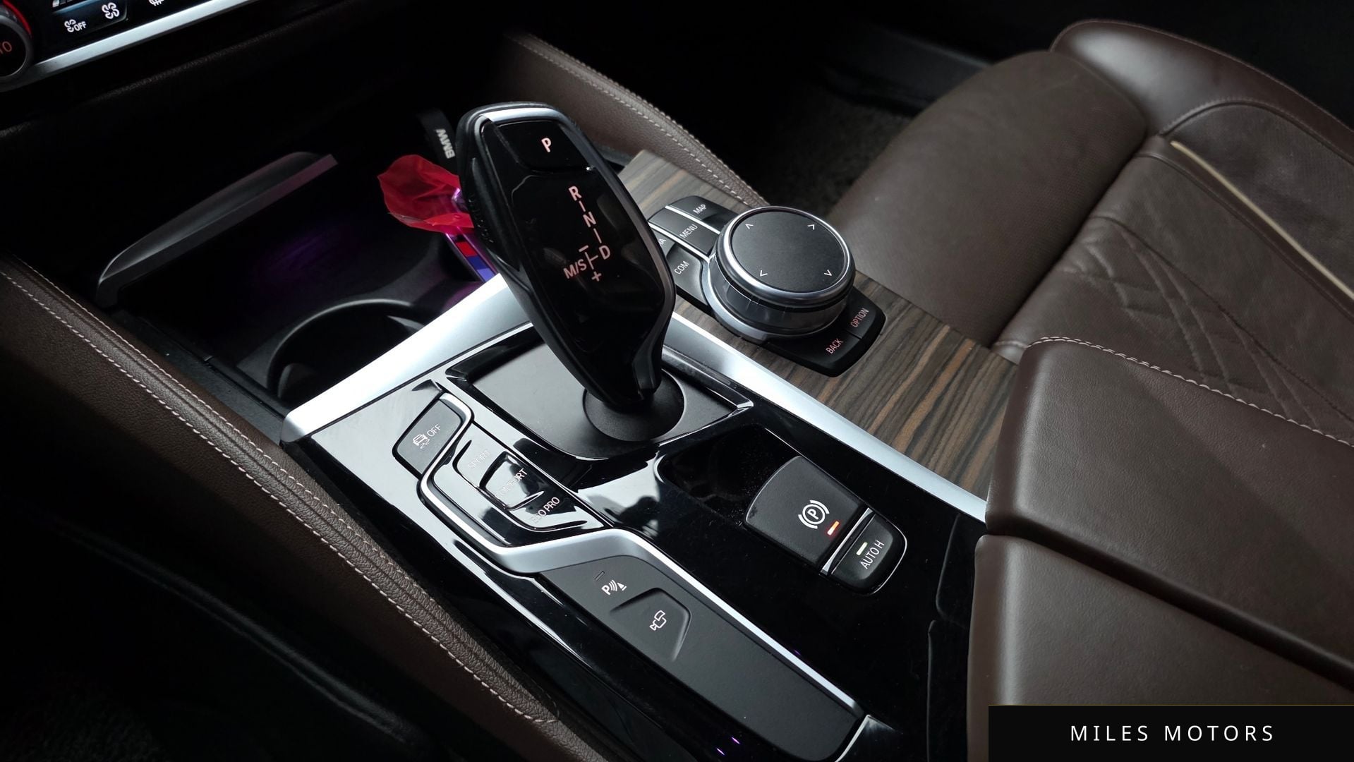 BMW 5시리즈 (G30) 2018 — миниатюра 9
