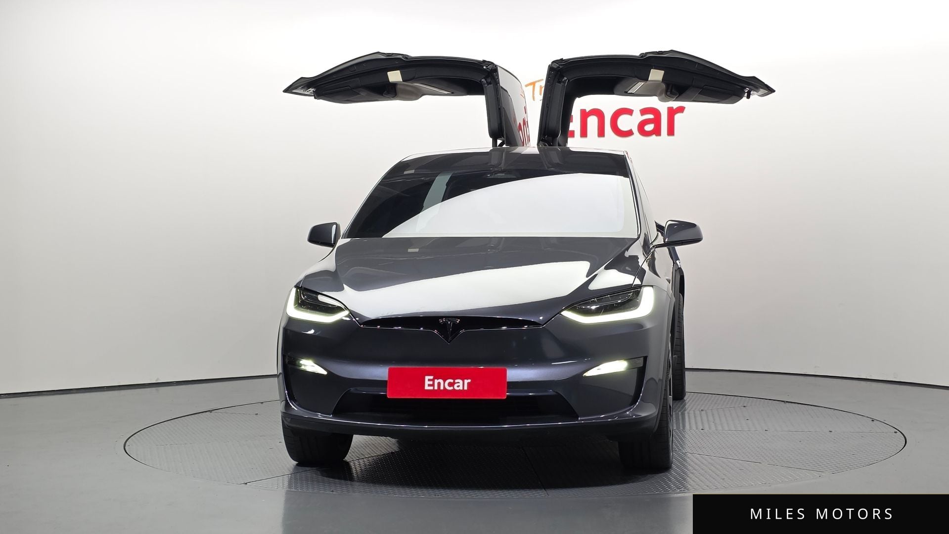 Tesla Model X 2023 — миниатюра 3