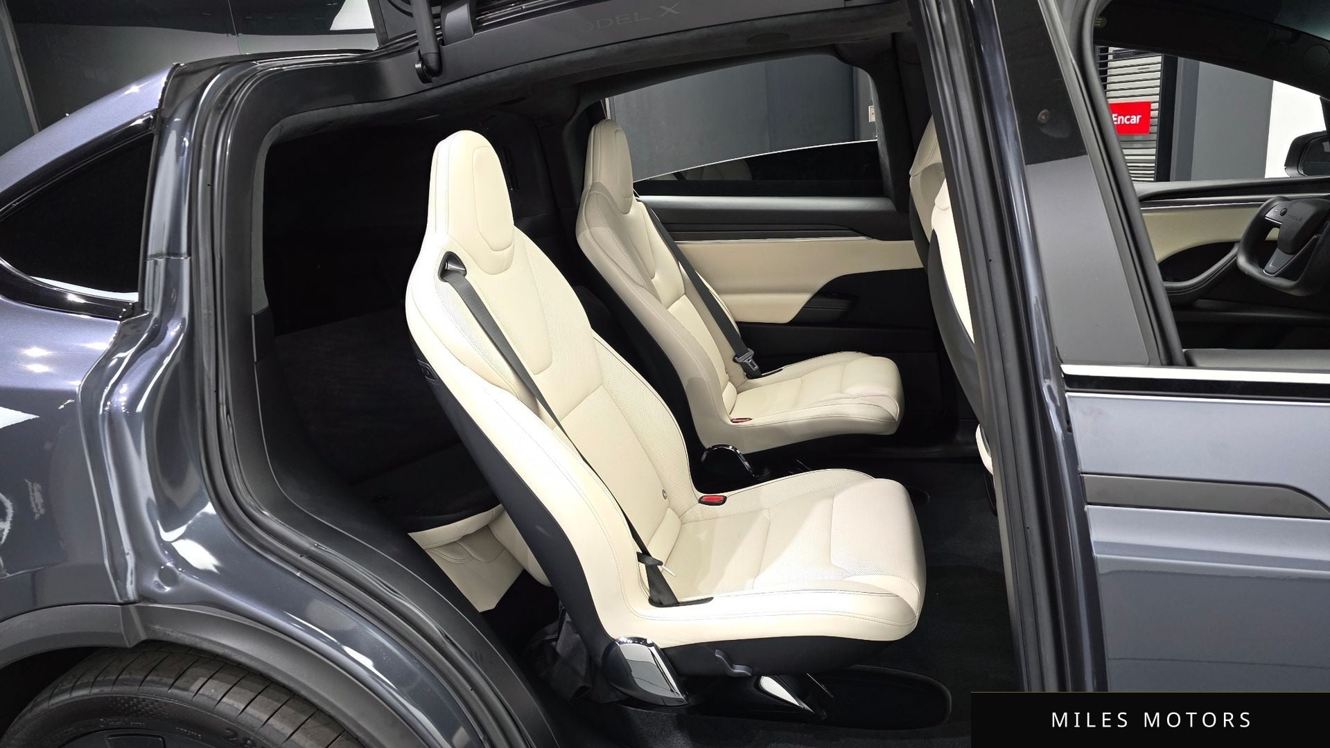 Tesla Model X 2023 — миниатюра 12