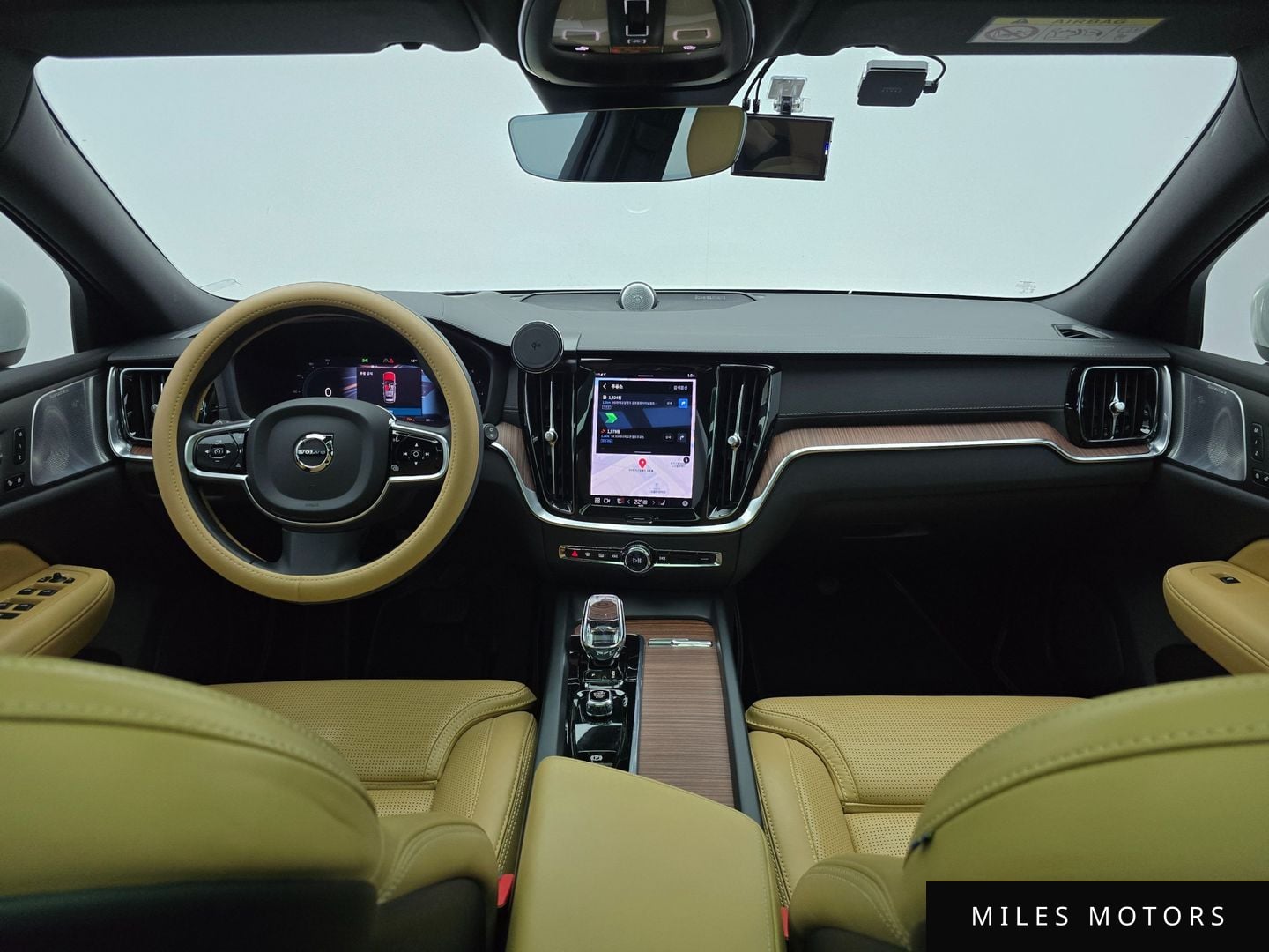 Volvo V60 2023 — миниатюра 7