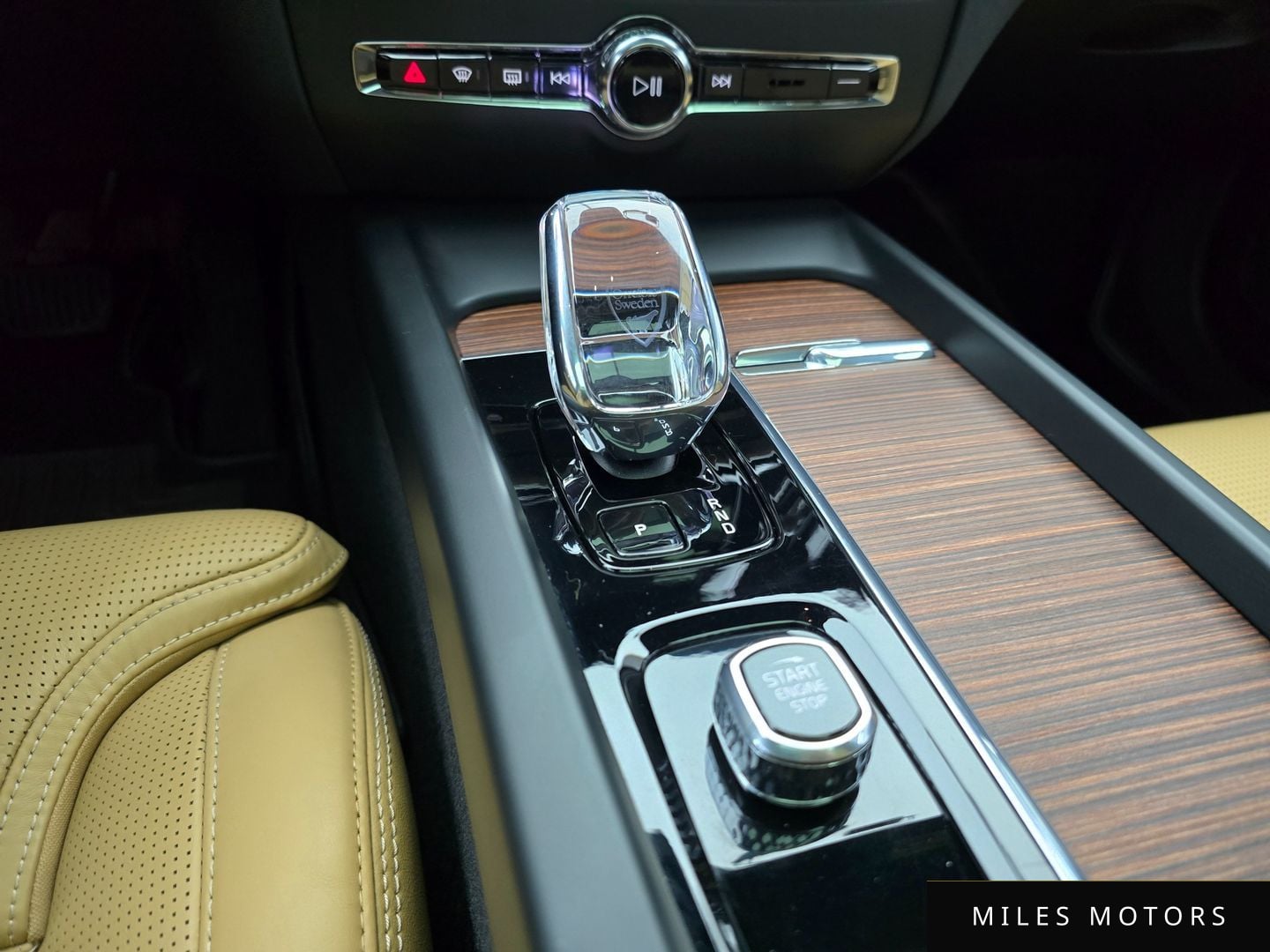 Volvo V60 2023 — миниатюра 9