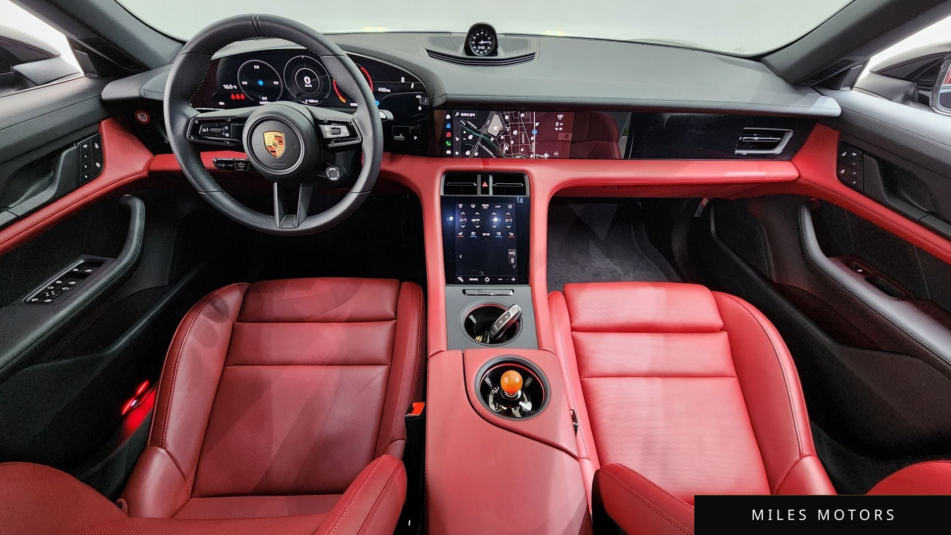 Porsche Taycan 2023 — миниатюра 7