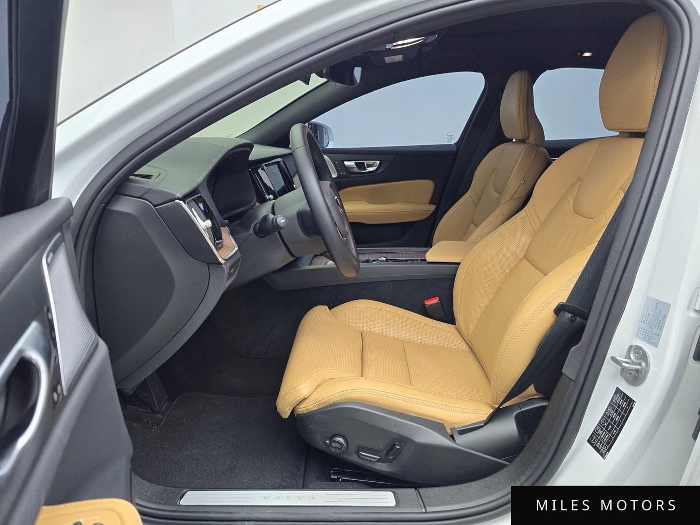 Volvo S60 2024 — миниатюра 10