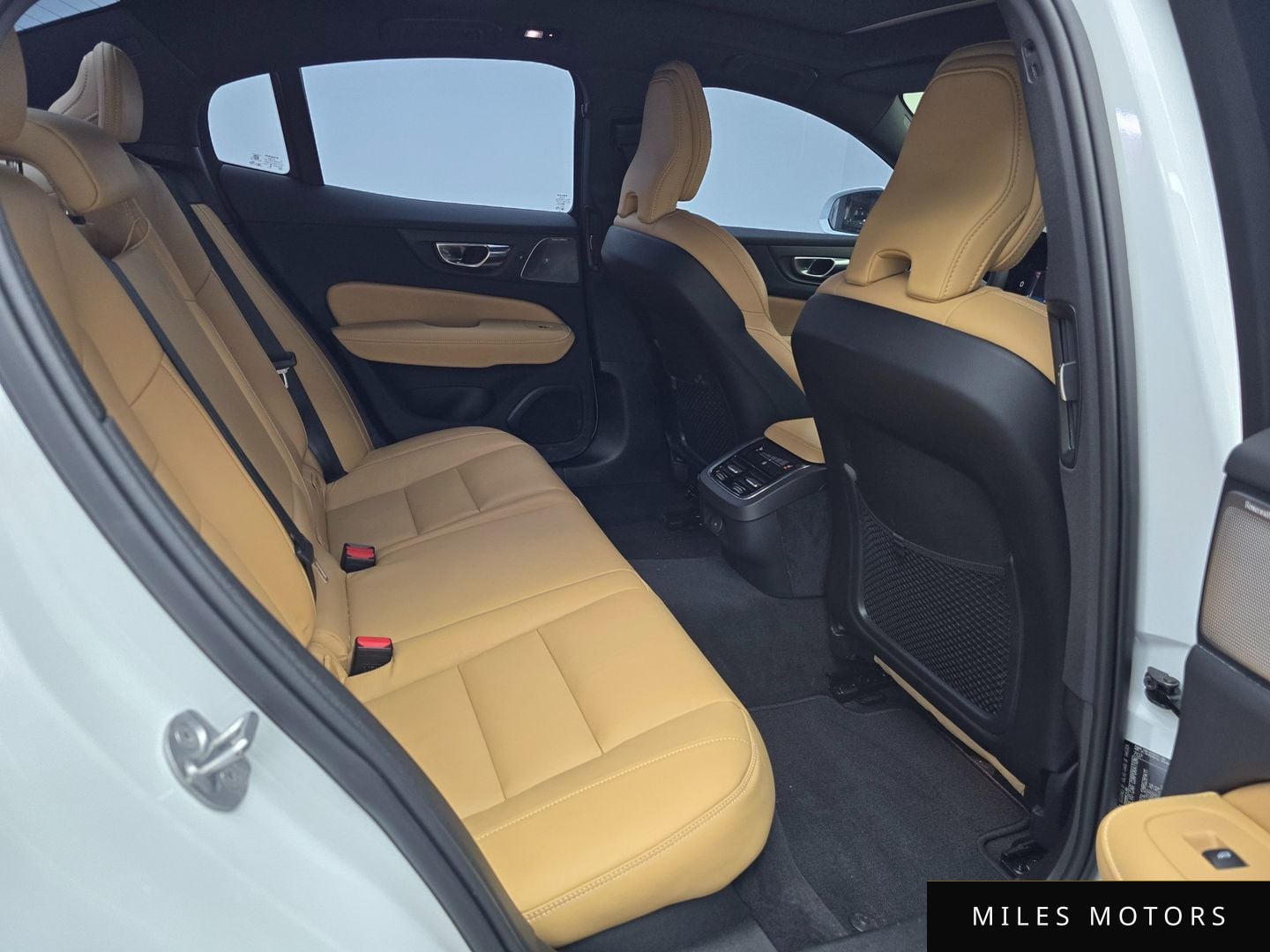 Volvo S60 2024 — миниатюра 11