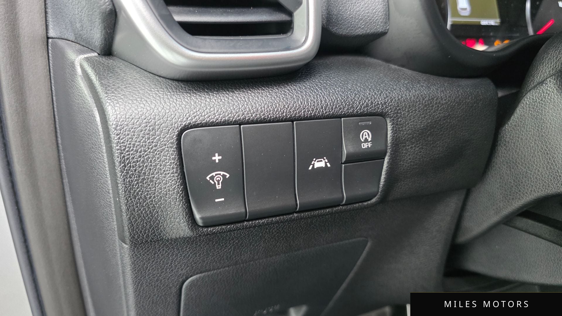 Kia Sportage 2022 — миниатюра 13