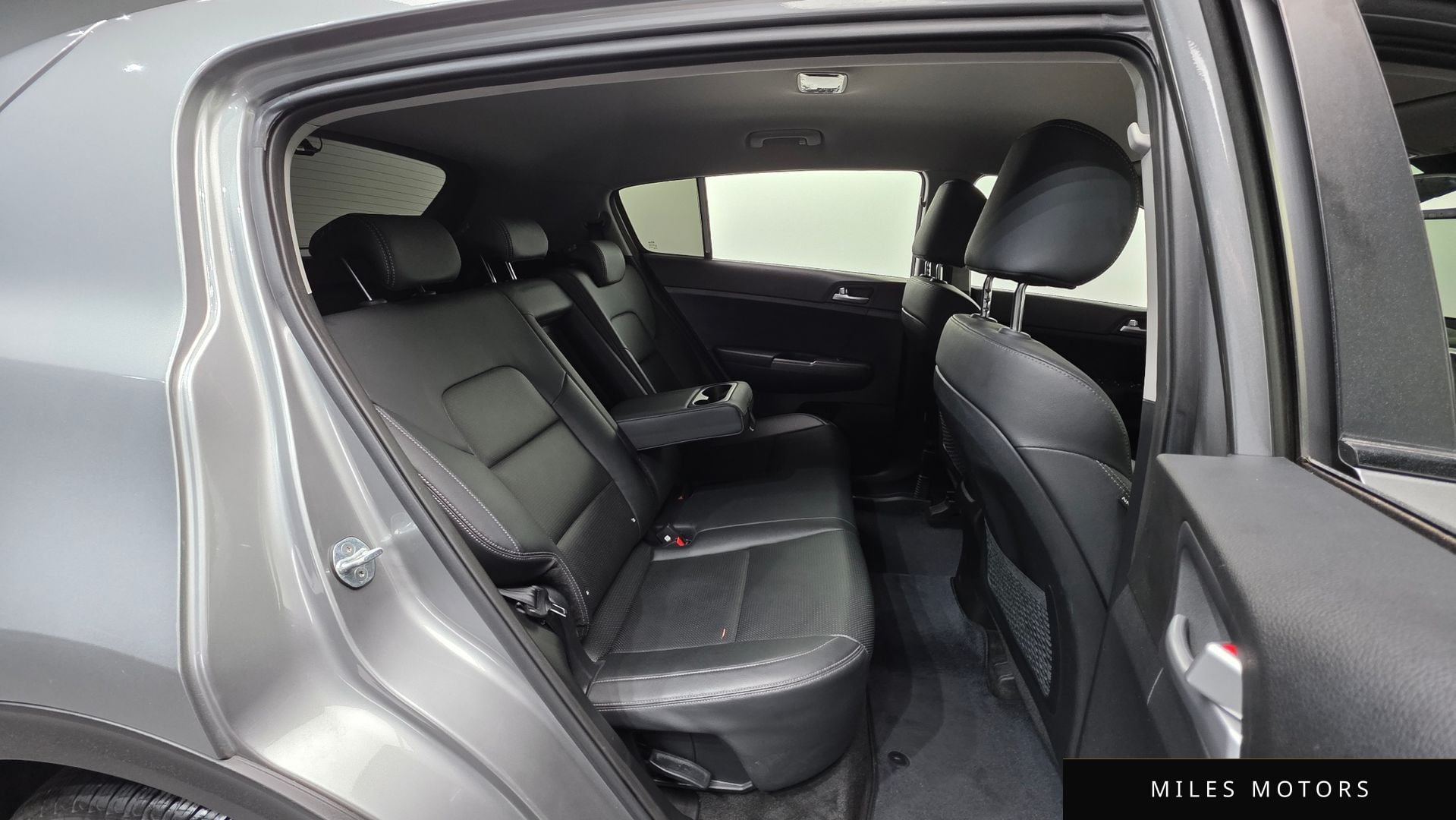 Kia Sportage 2022 — миниатюра 19
