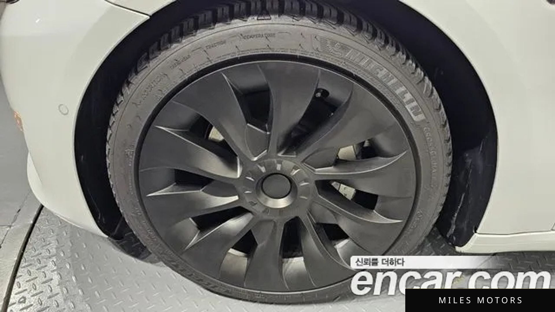 Tesla Model 3 2021 — миниатюра 5