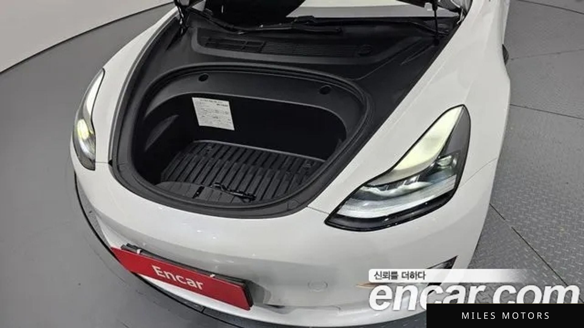 Tesla Model 3 2021 — миниатюра 6