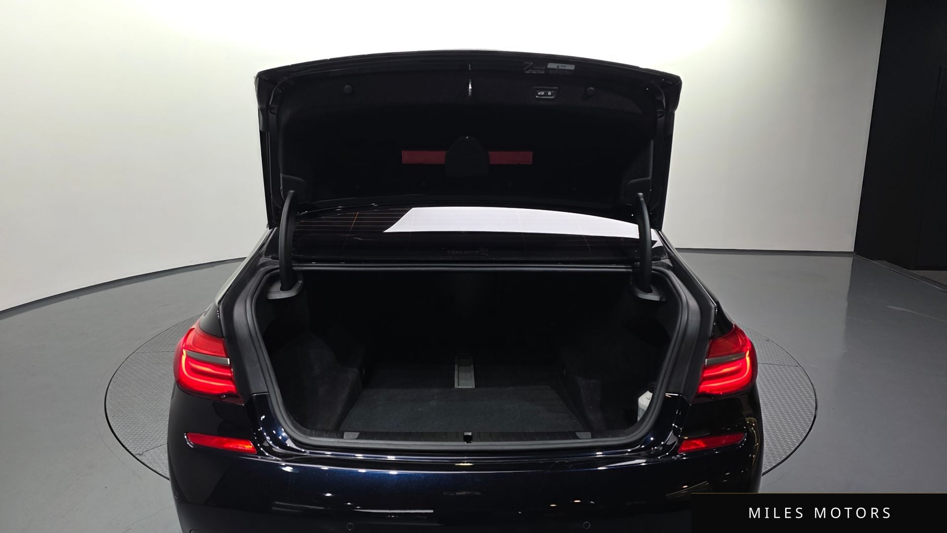 BMW 7시리즈 (G11) 2019 — миниатюра 26
