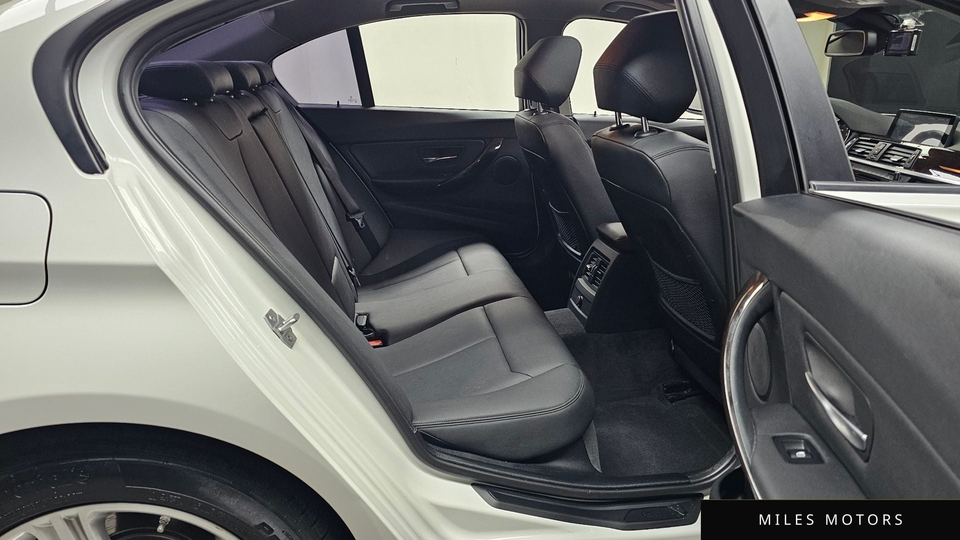 BMW 3 Series (F30) 2015 — миниатюра 11