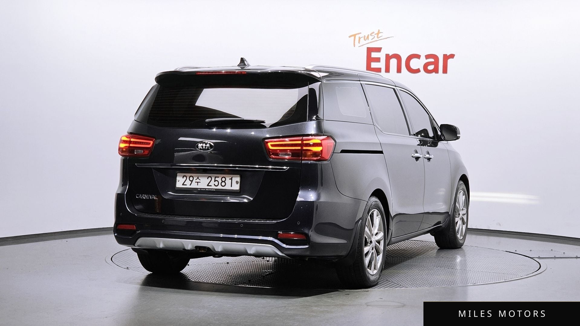 Kia Canival 2019 — миниатюра 2