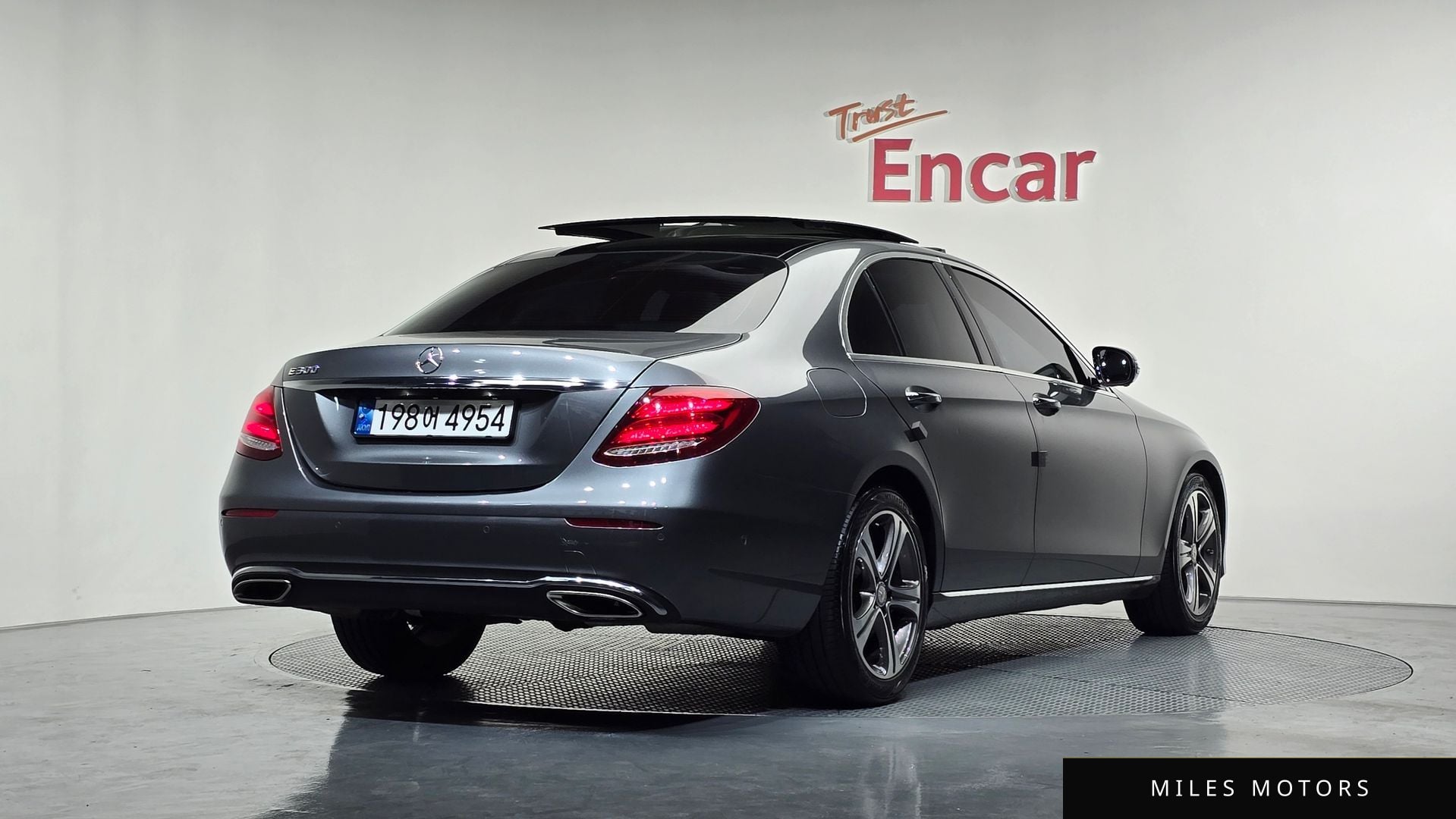 Mercedes-Benz E-Class W213 2017 — миниатюра 2