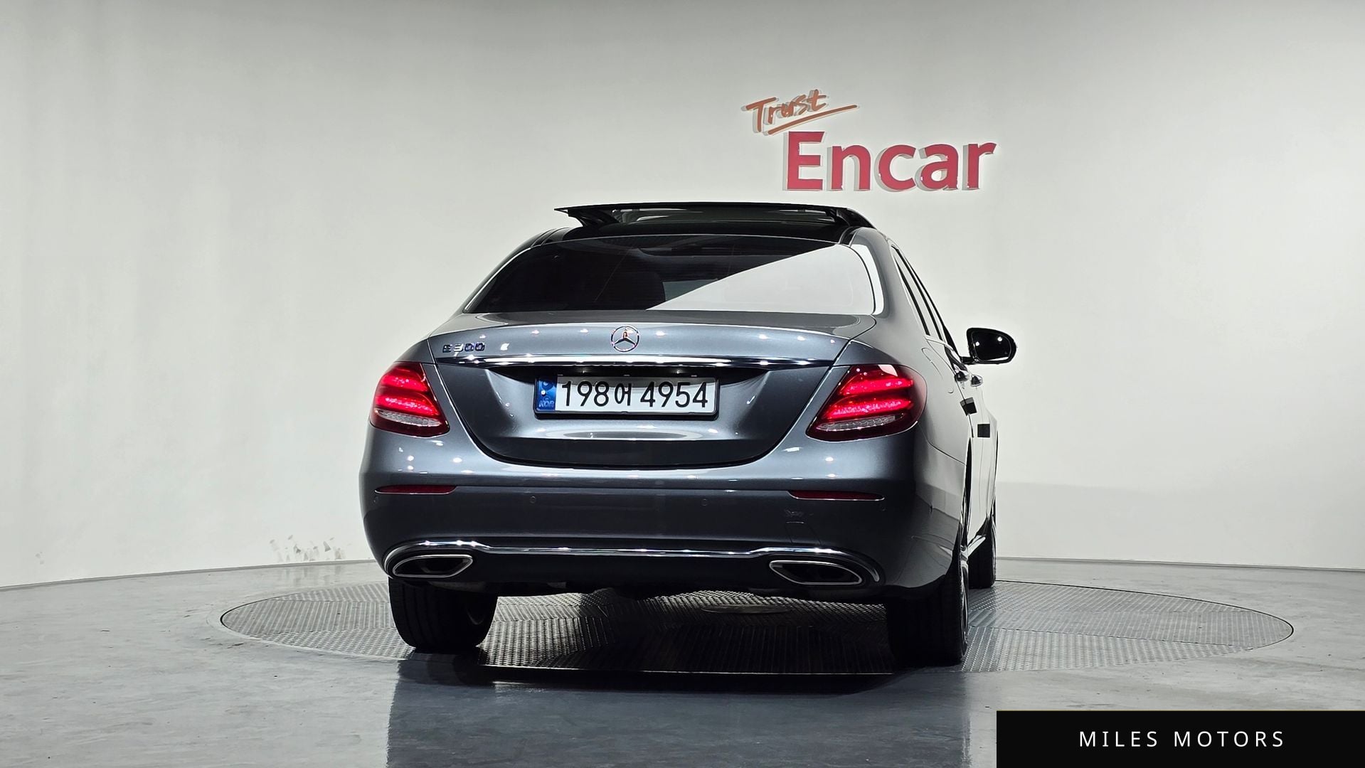 Mercedes-Benz E-Class W213 2017 — миниатюра 4