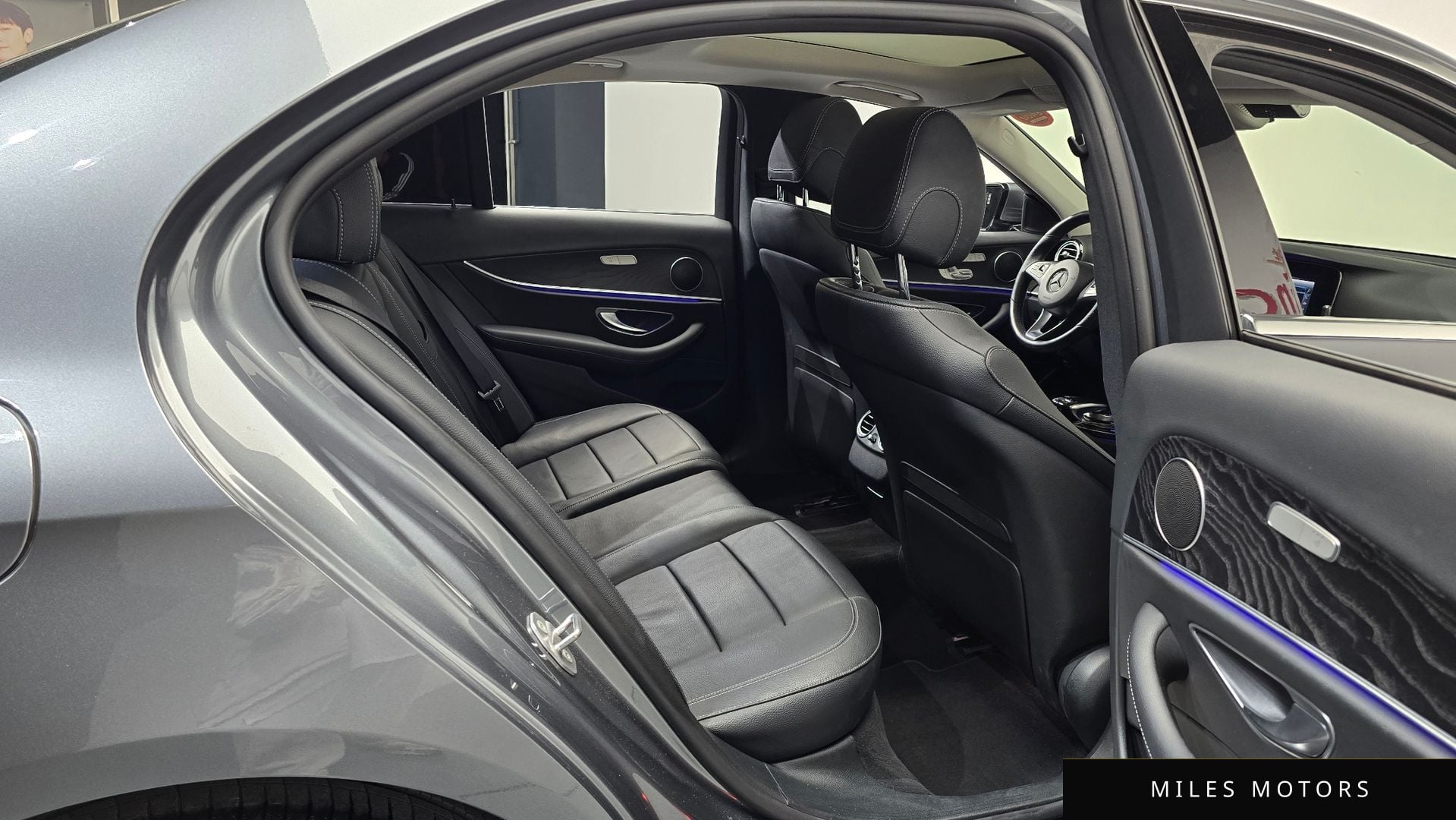 Mercedes-Benz E-Class W213 2017 — миниатюра 12