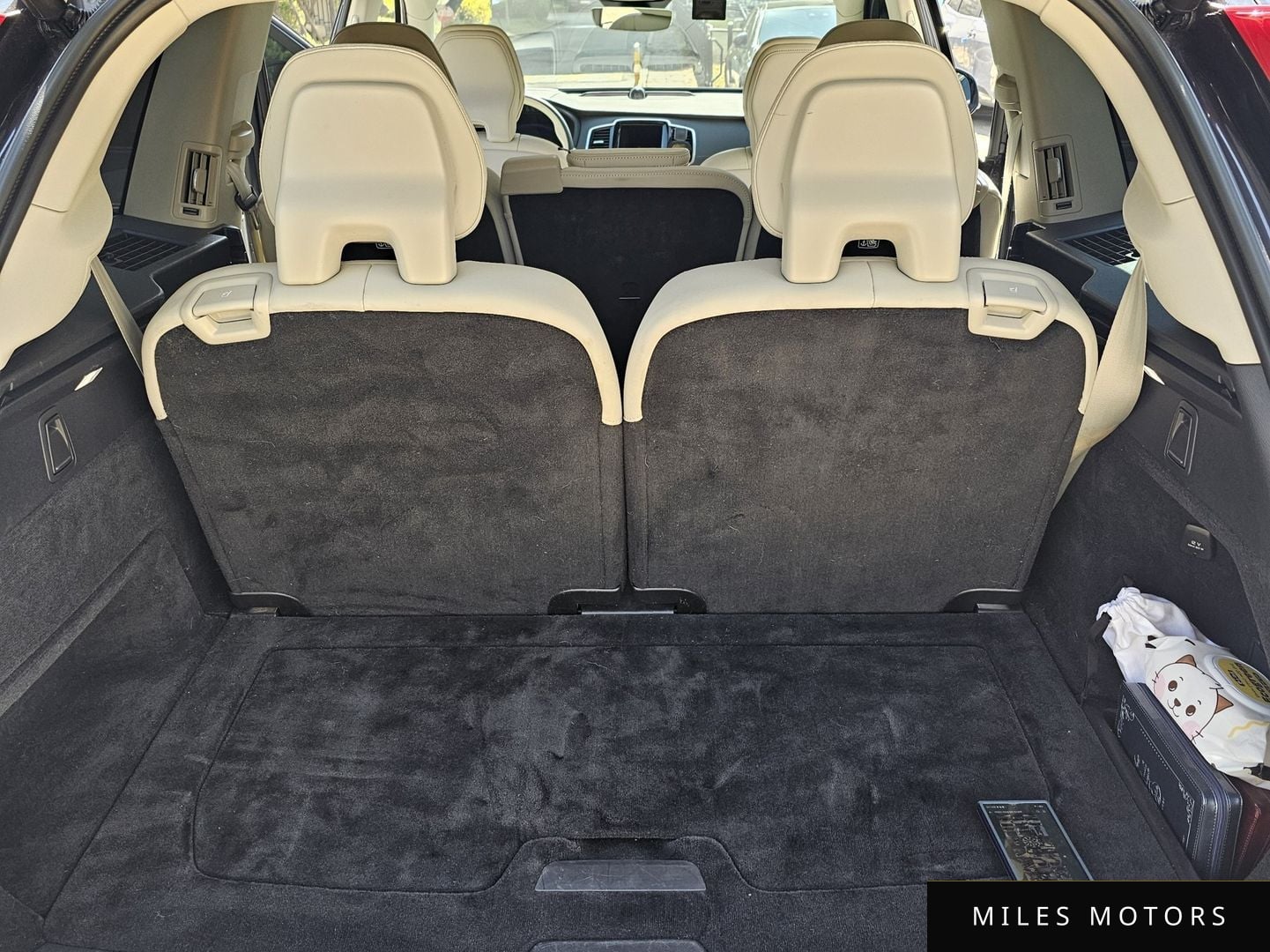 Volvo XC90 2023 — миниатюра 12