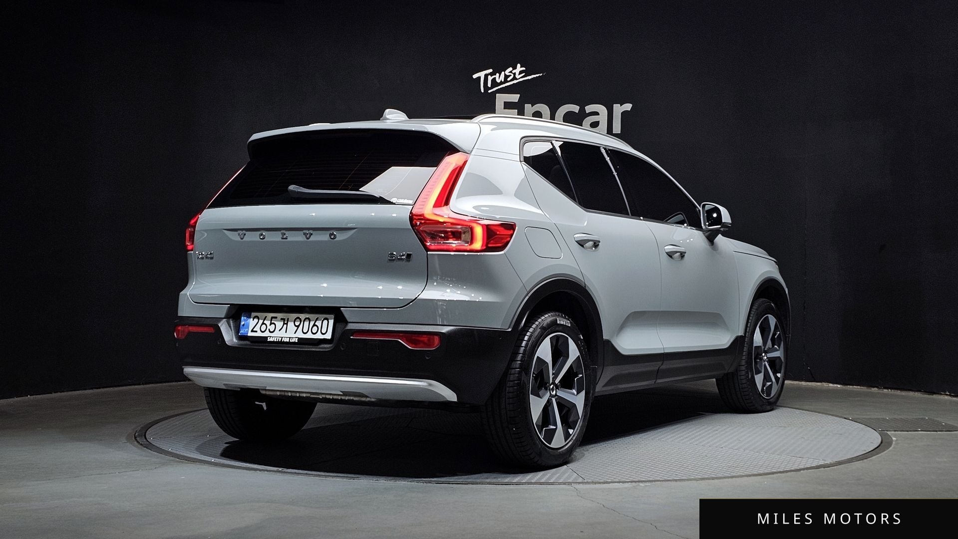 Volvo XC40 2025 — миниатюра 2