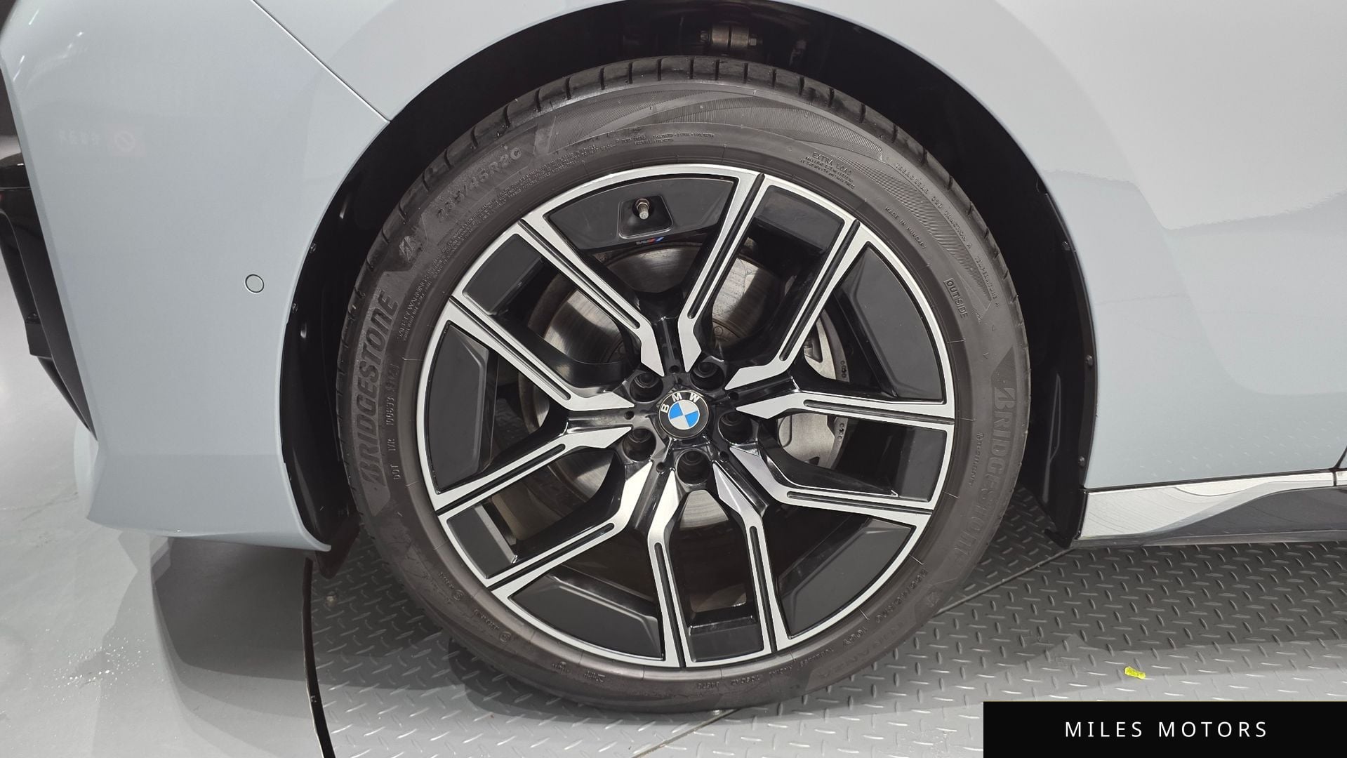 BMW 7시리즈 (G70) 2025 — миниатюра 5