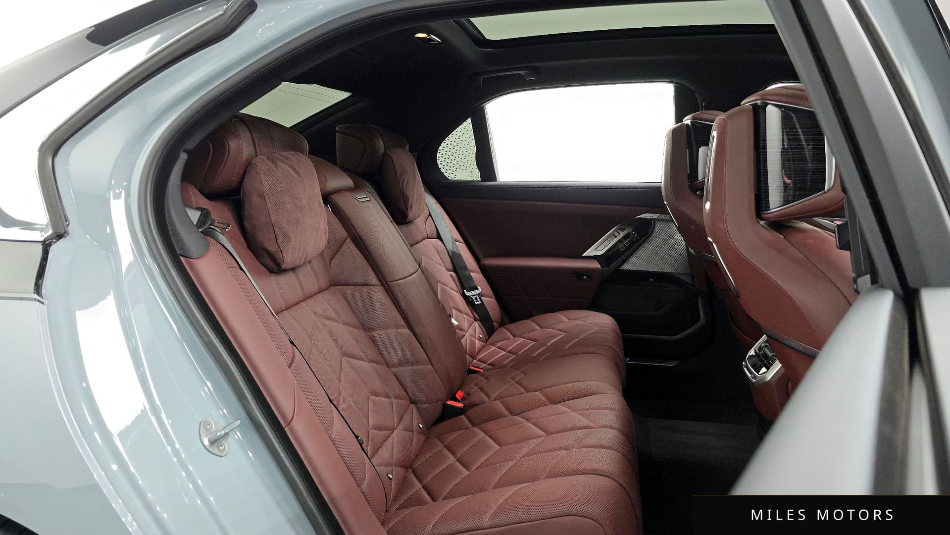 BMW 7시리즈 (G70) 2025 — миниатюра 17
