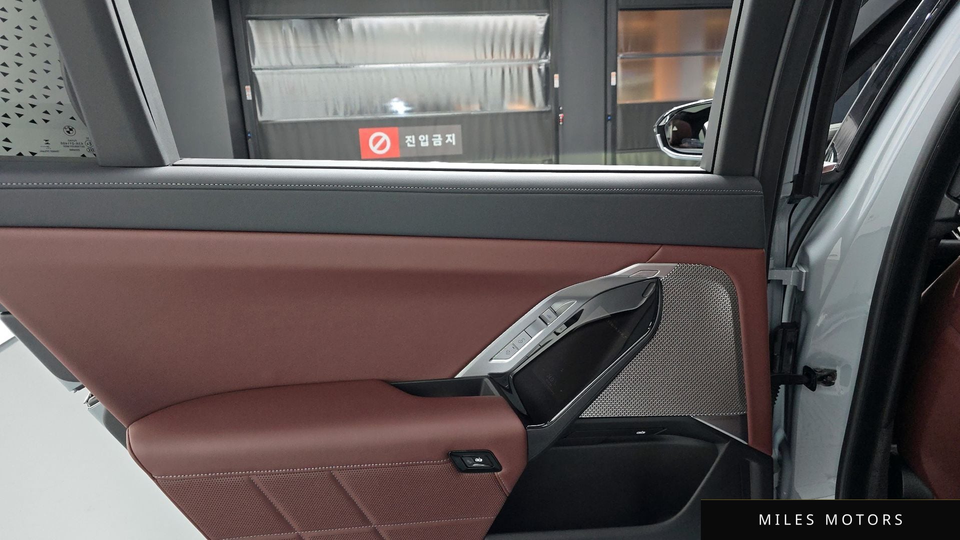 BMW 7시리즈 (G70) 2025 — миниатюра 15