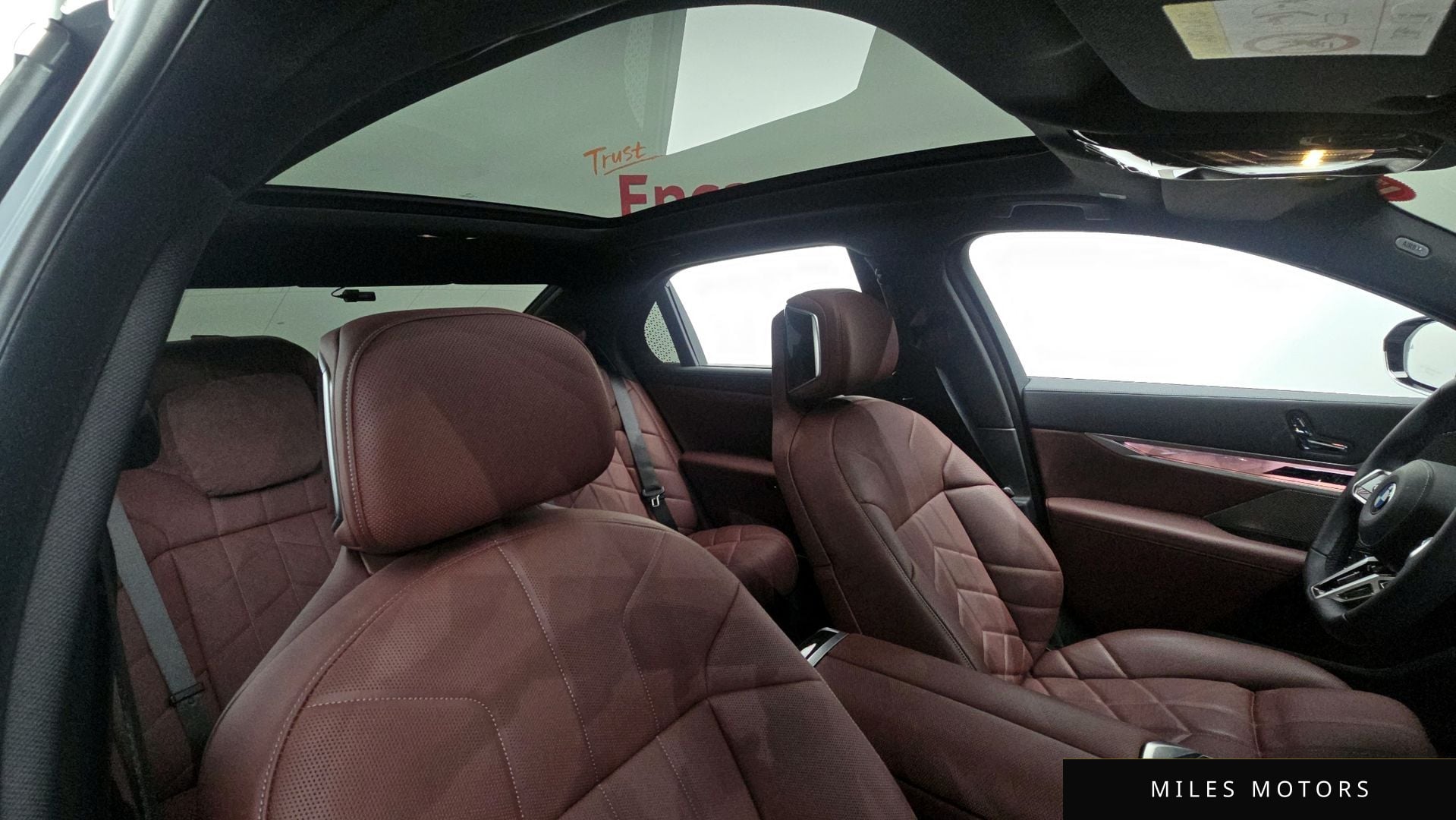 BMW 7시리즈 (G70) 2025 — миниатюра 29