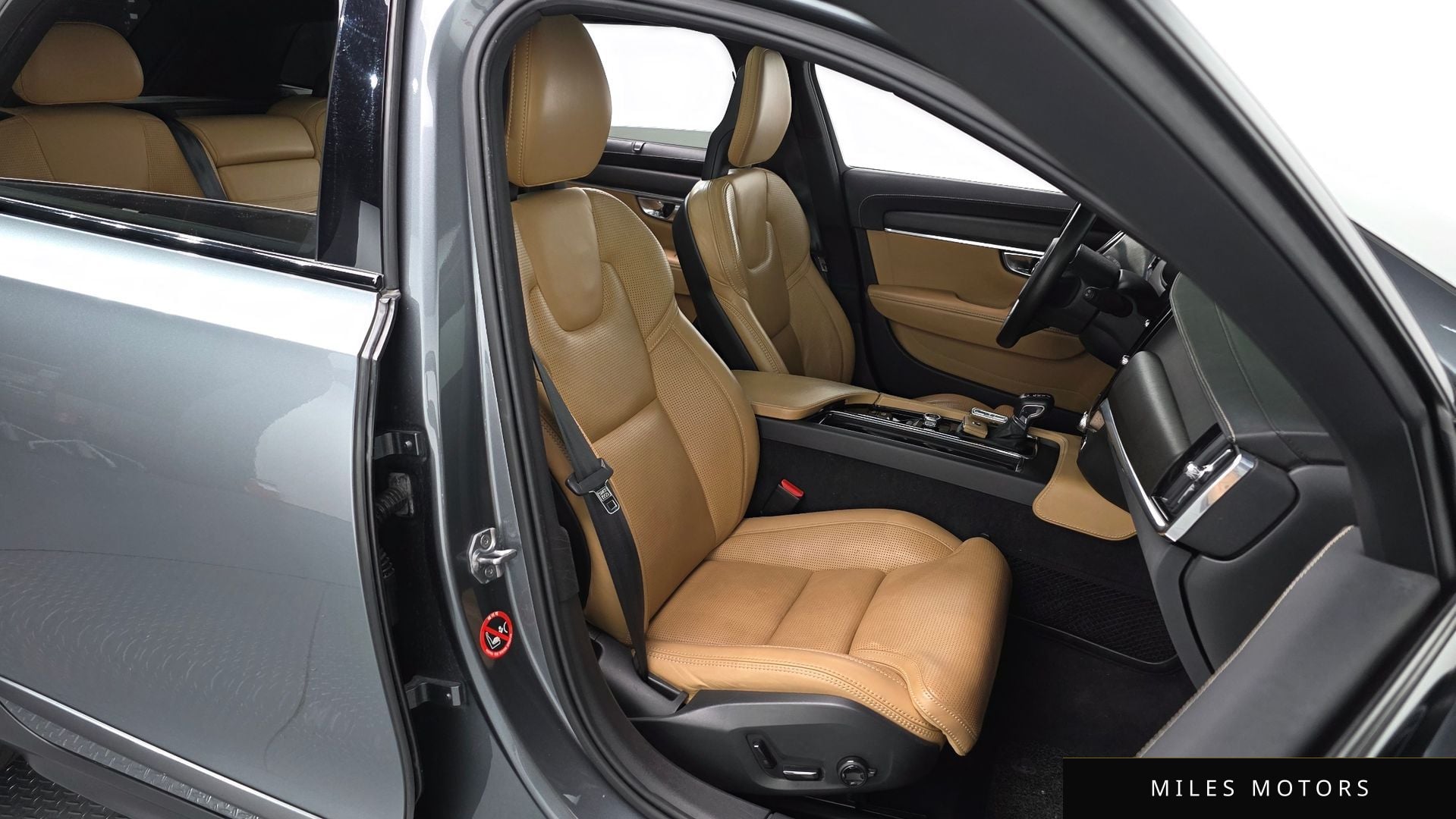 Volvo V90 크로스컨트리 2018 — миниатюра 12