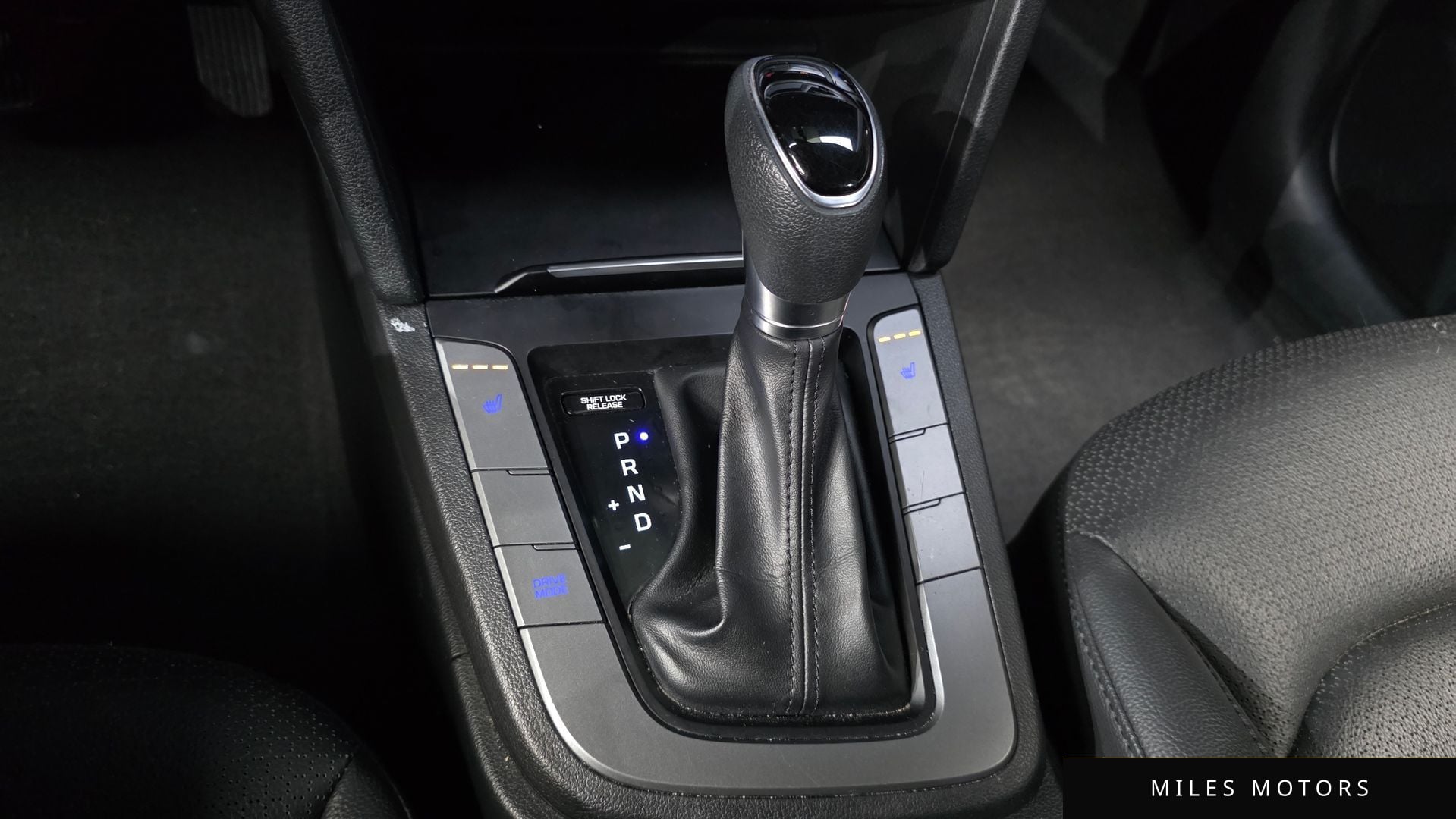 Hyundai AVANTE 2018 — миниатюра 12