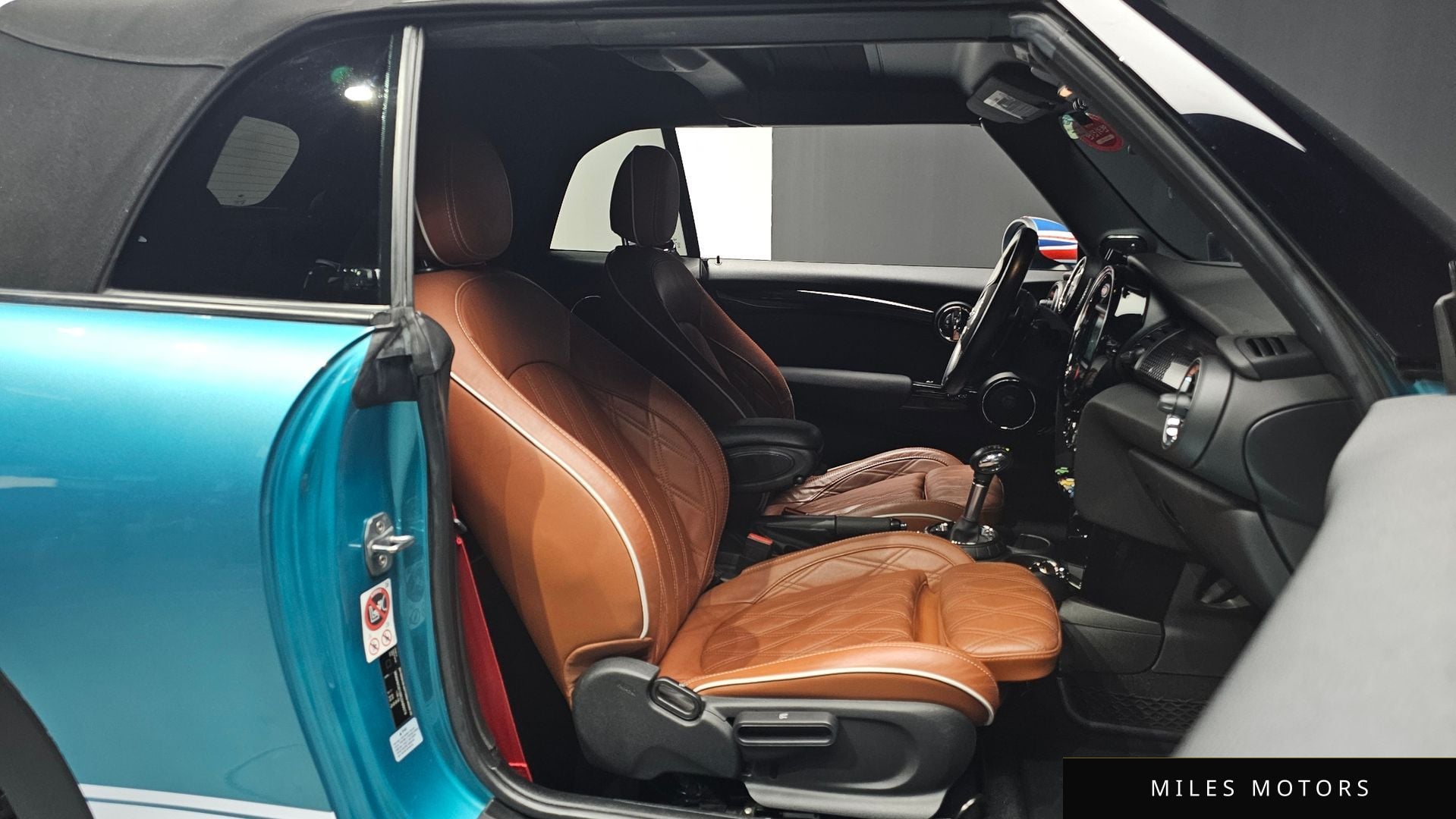 MINI Cooper Convertible 2016 — миниатюра 10