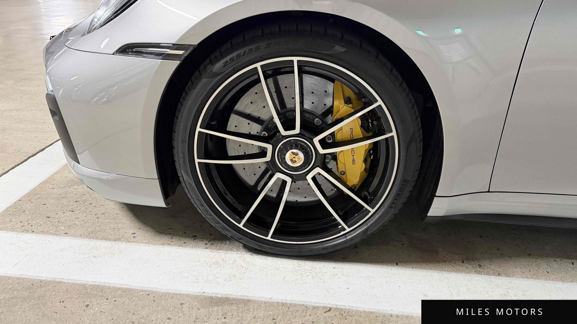 Porsche 911 (992) 2024 — миниатюра 7