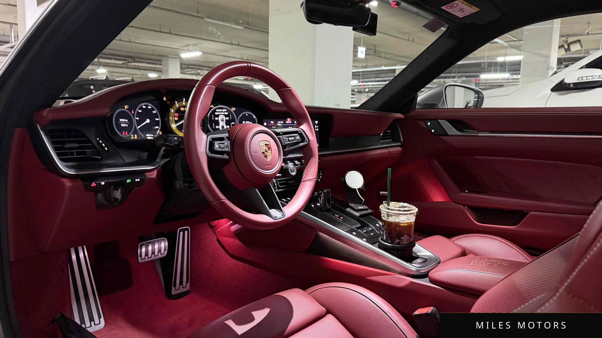 Porsche 911 (992) 2024 — миниатюра 10