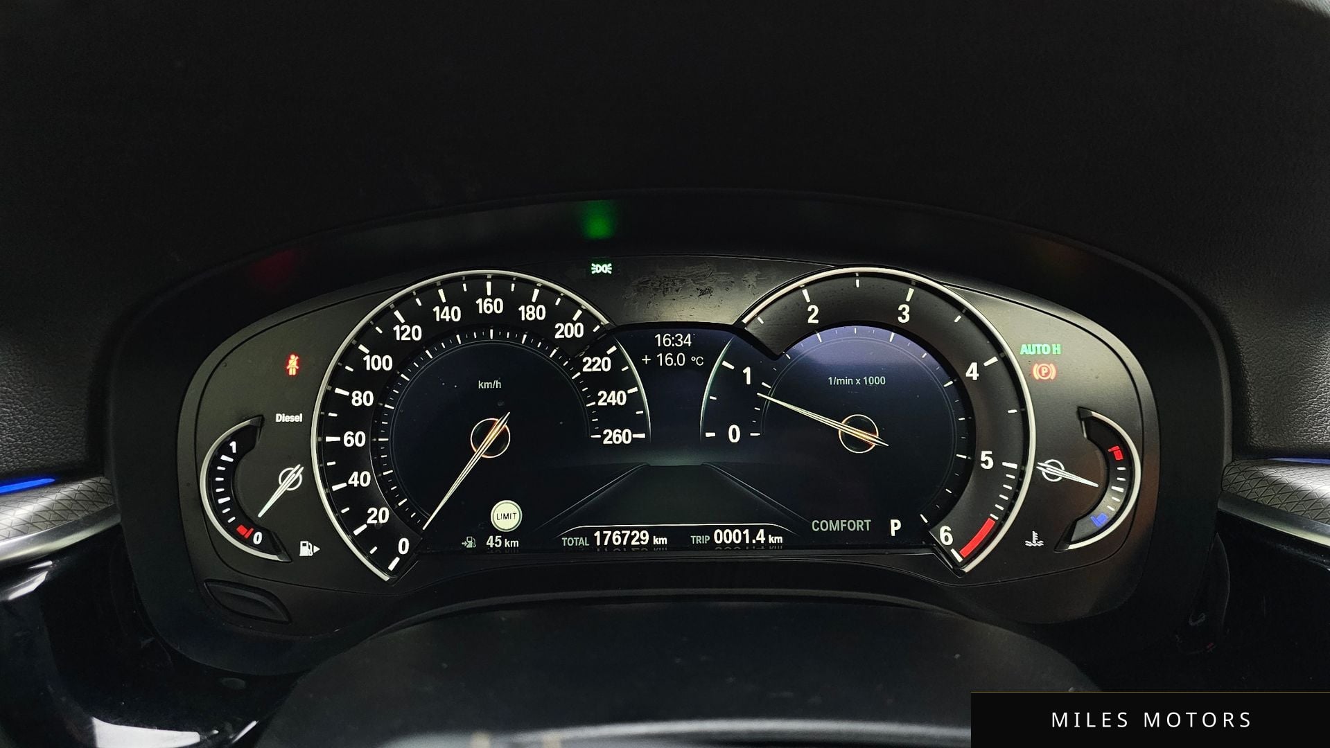 BMW 5 Series (G30) 2018 — миниатюра 8