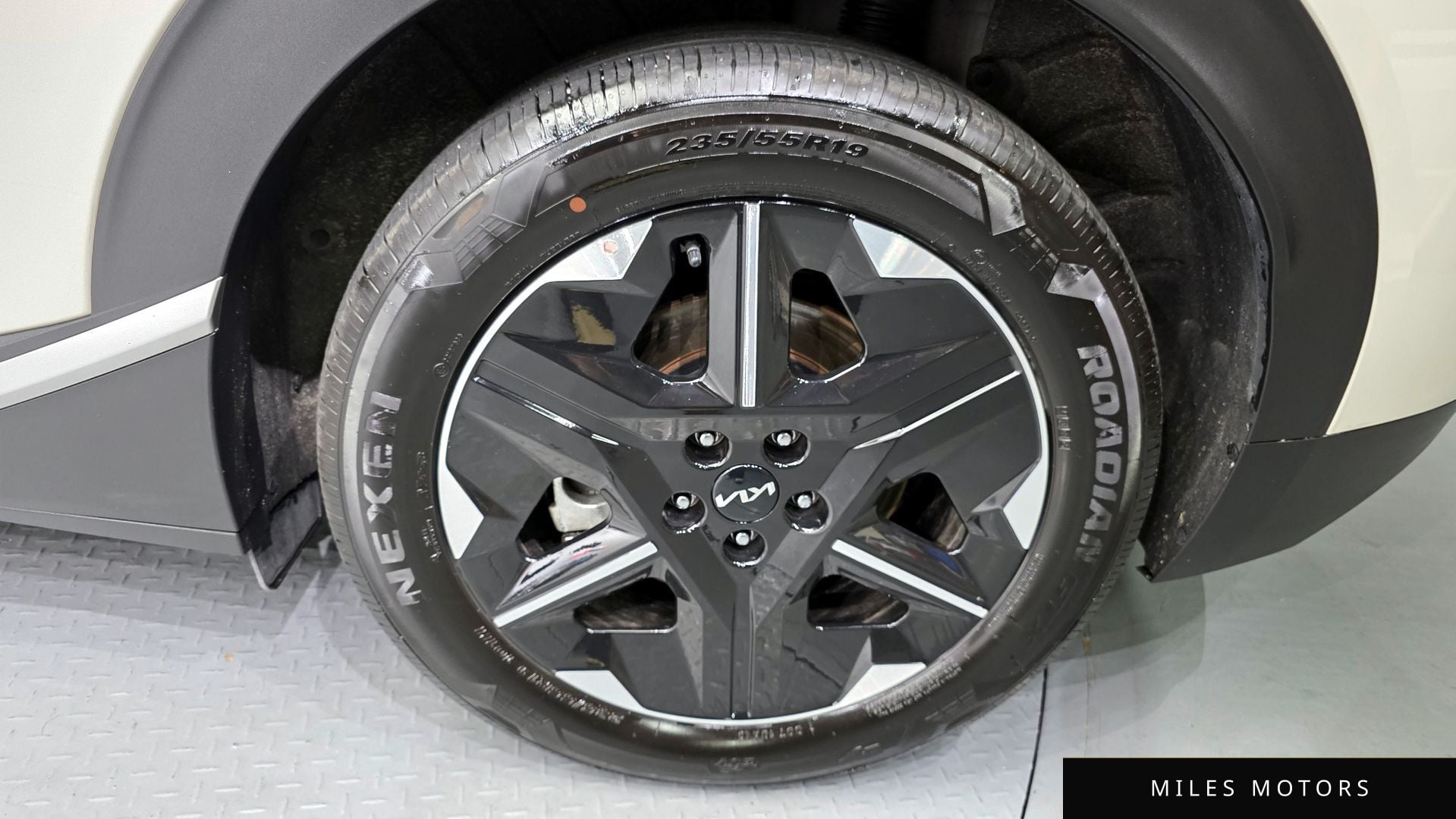 Kia EV6 2025 — миниатюра 7