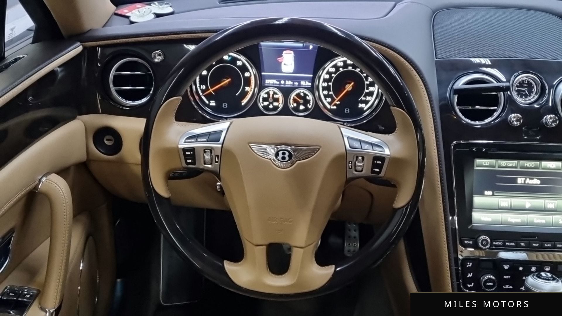 Bentley Flying Spur 2018 — миниатюра 9