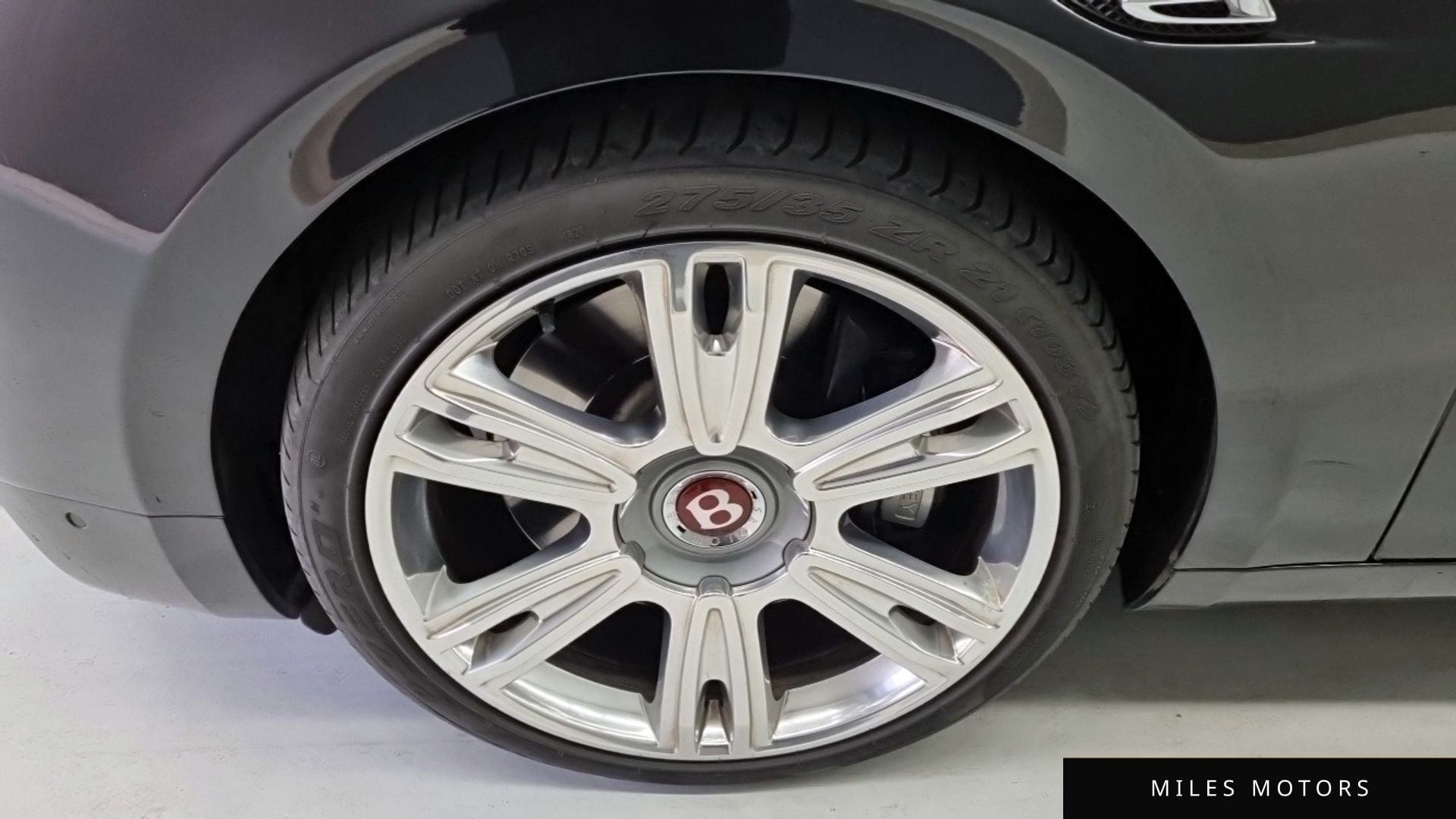 Bentley Flying Spur 2018 — миниатюра 16