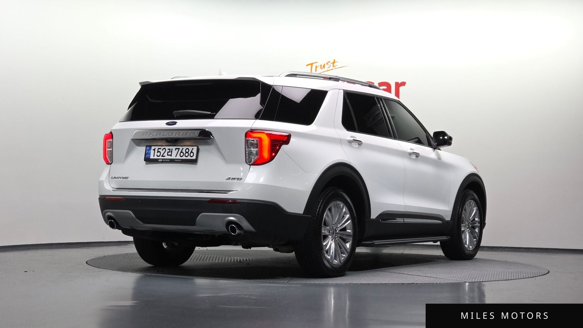 Ford Explorer 2023 — миниатюра 2
