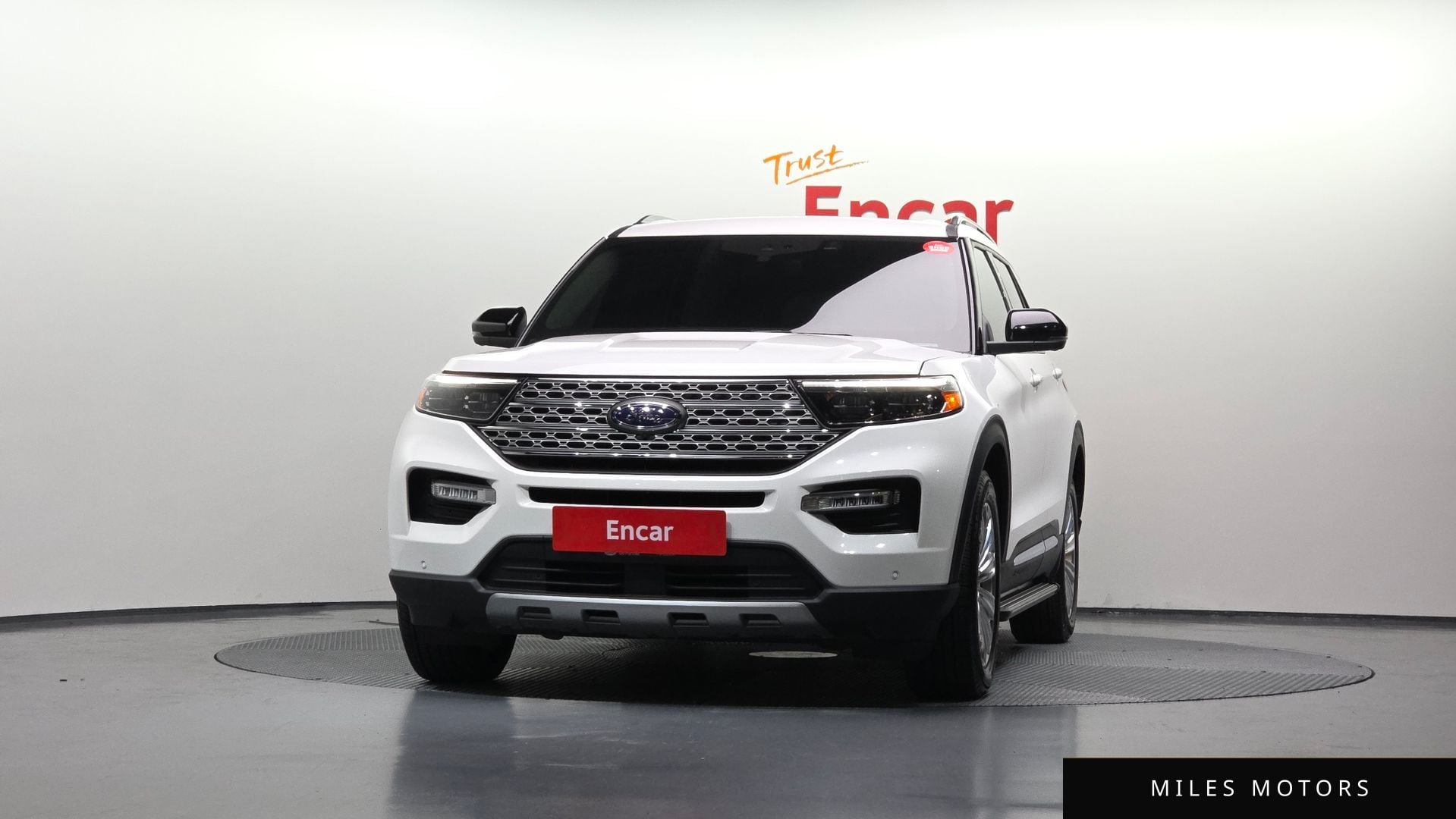 Ford Explorer 2023 — миниатюра 3