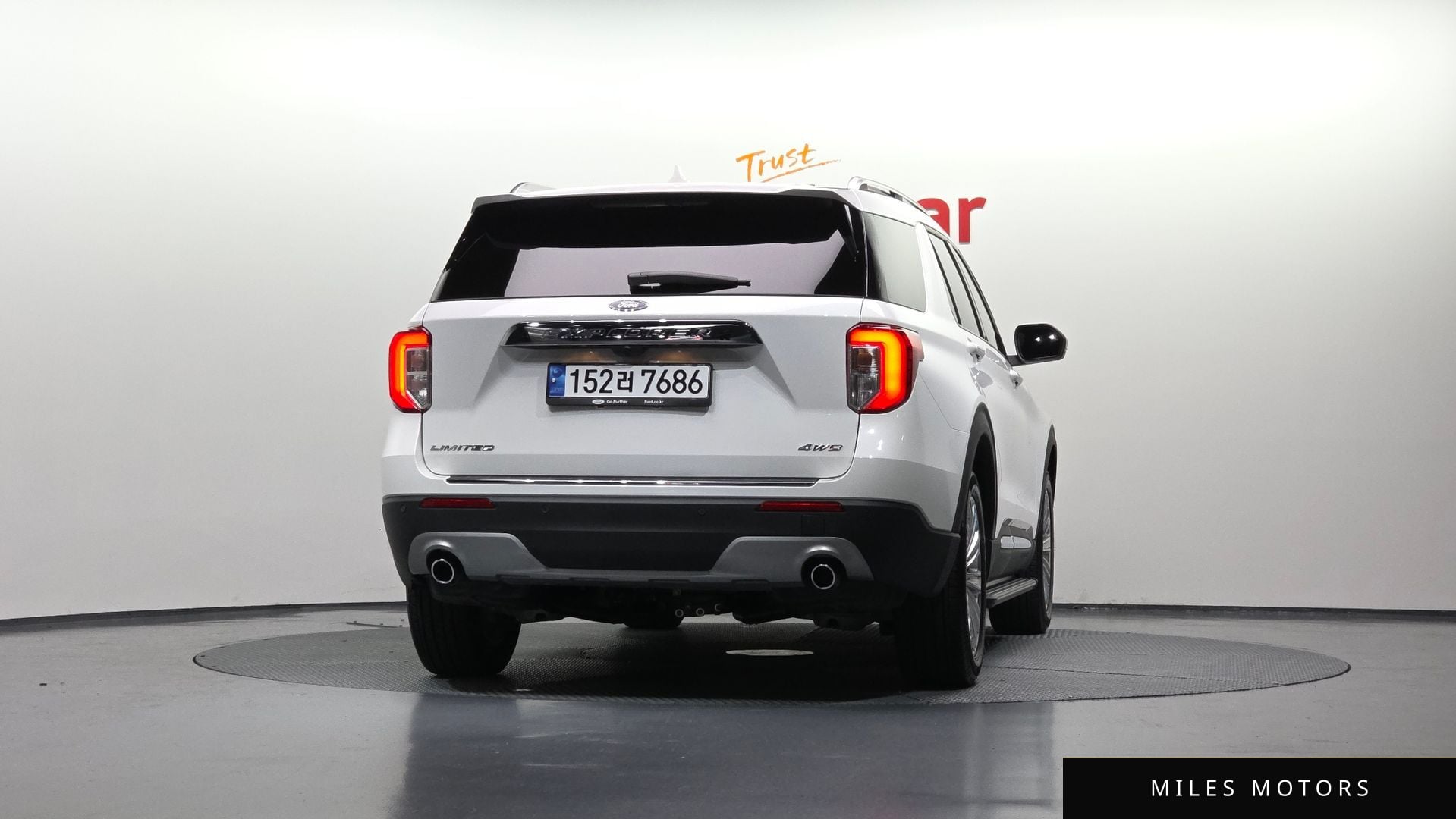 Ford Explorer 2023 — миниатюра 4