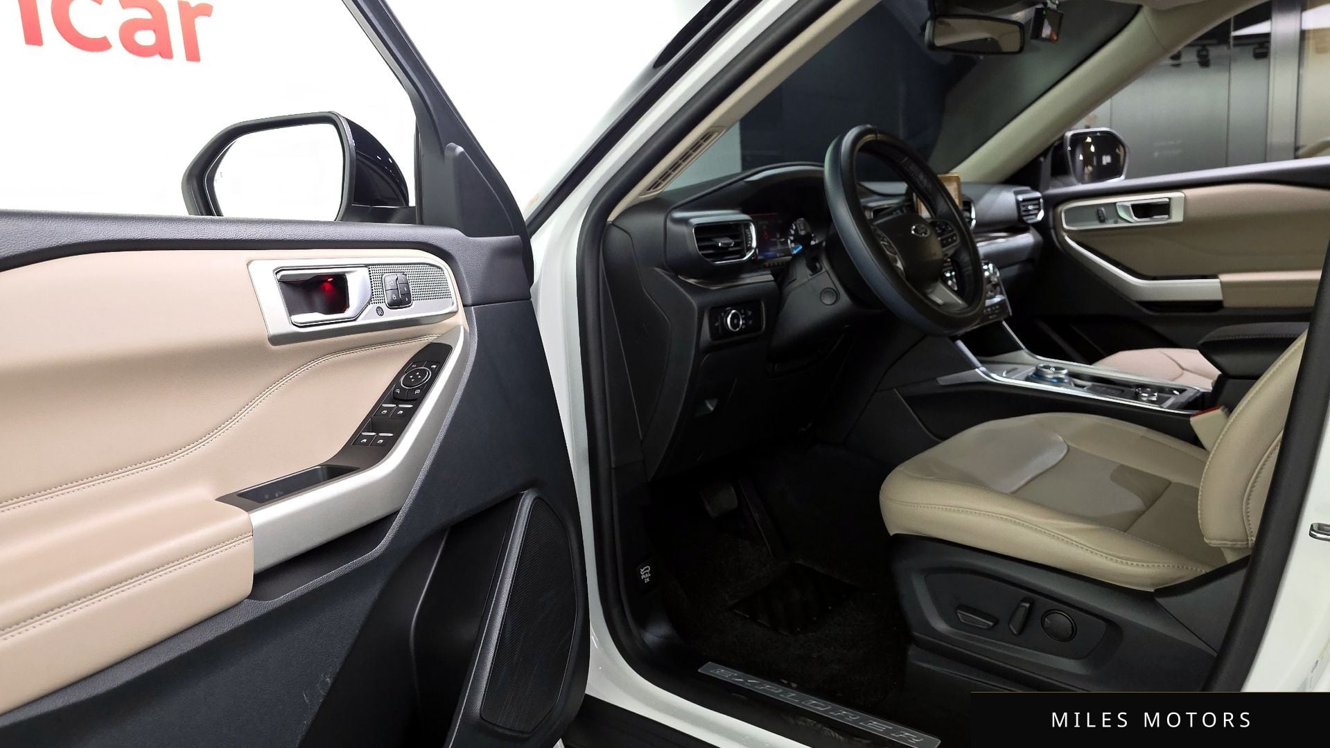 Ford Explorer 2023 — миниатюра 10