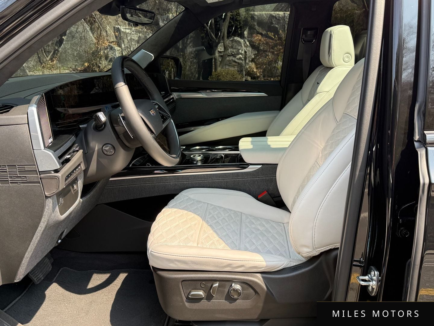 Cadillac 에스컬레이드 2025 — миниатюра 8
