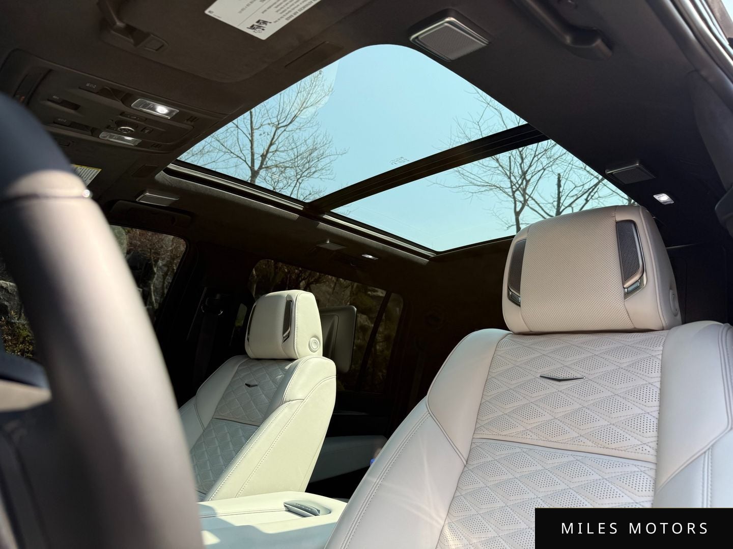 Cadillac 에스컬레이드 2025 — миниатюра 10