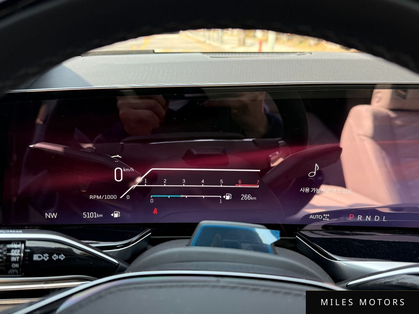 Cadillac 에스컬레이드 2025 — миниатюра 13