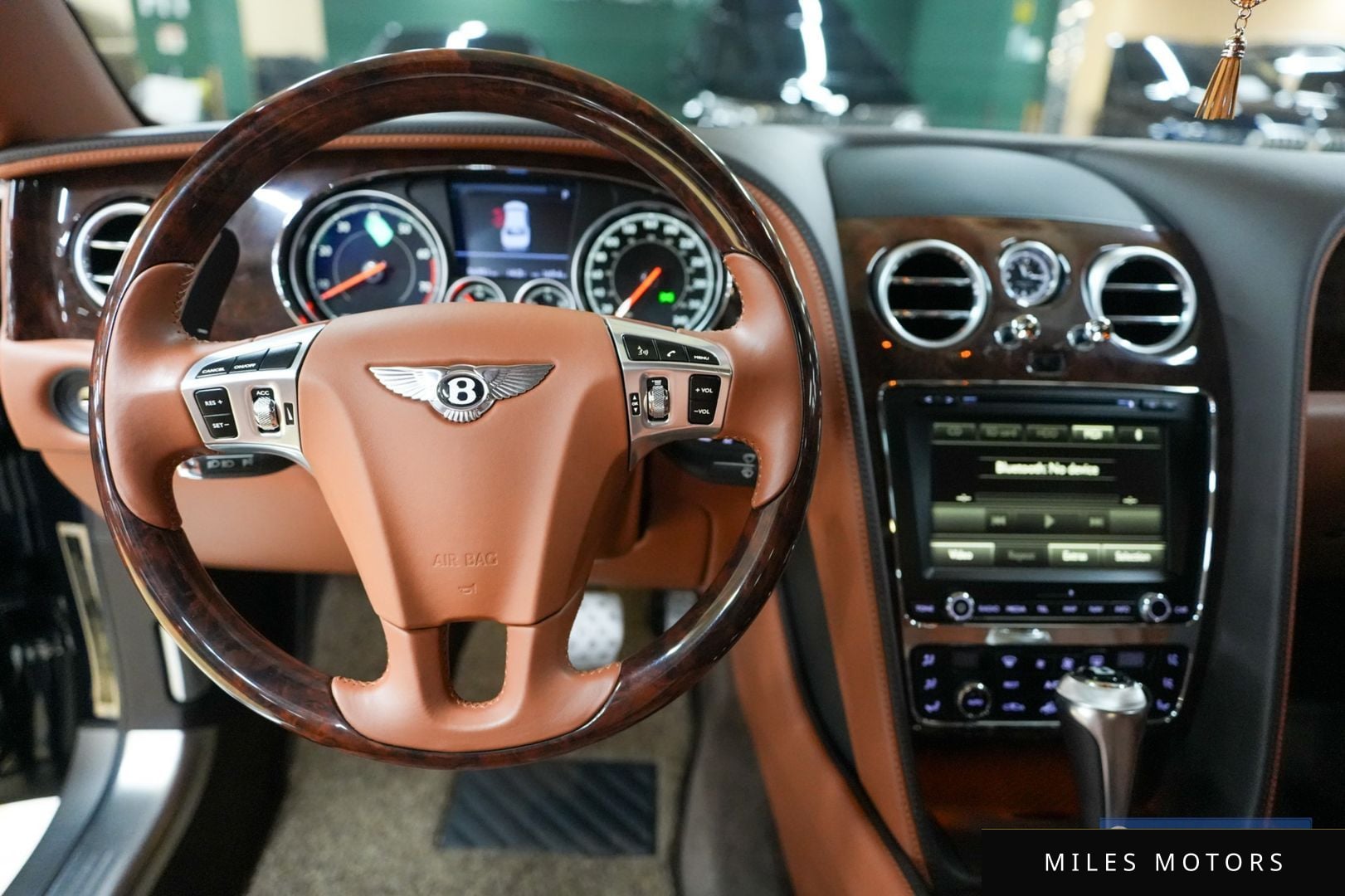 Bentley 플라잉스퍼 2016 — миниатюра 6