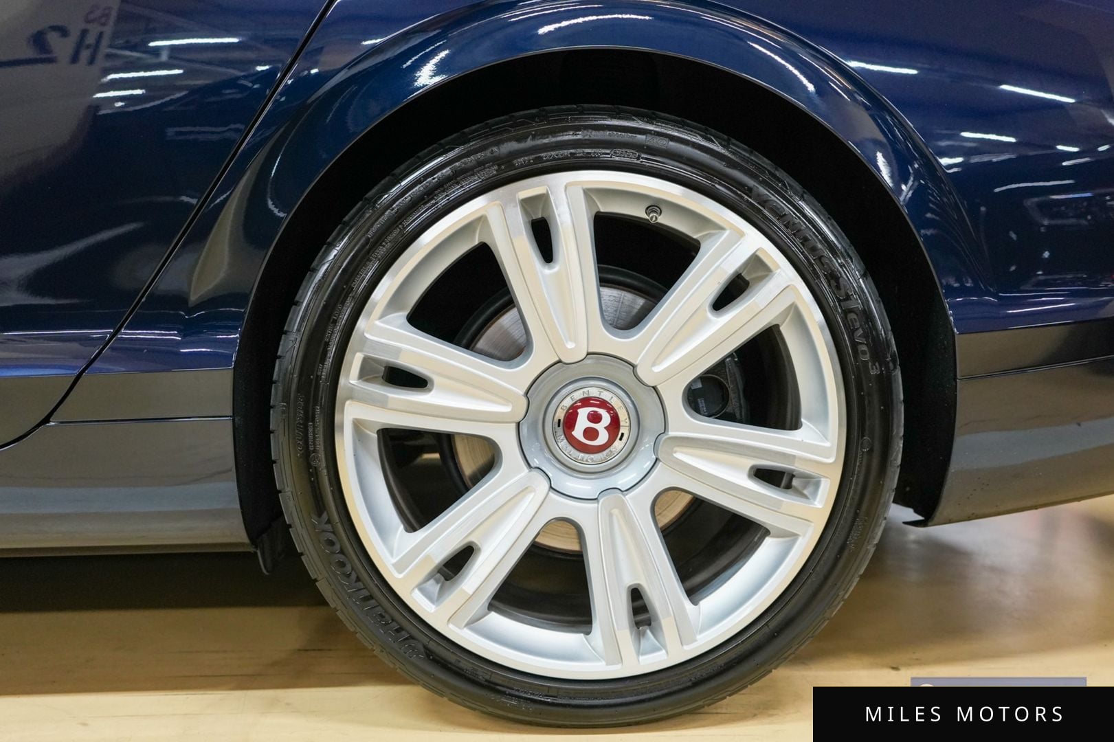Bentley 플라잉스퍼 2016 — миниатюра 18